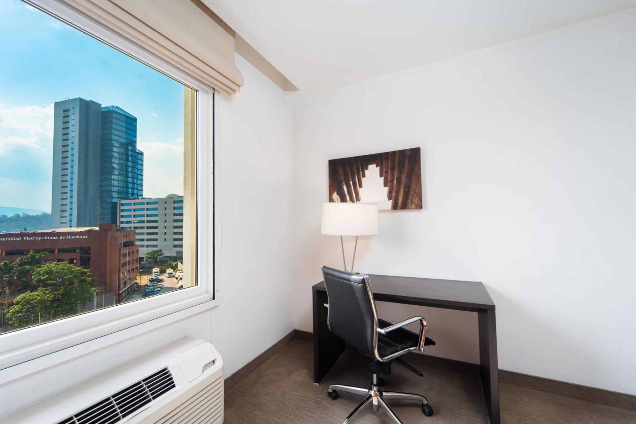 Standard King Room - Accessible