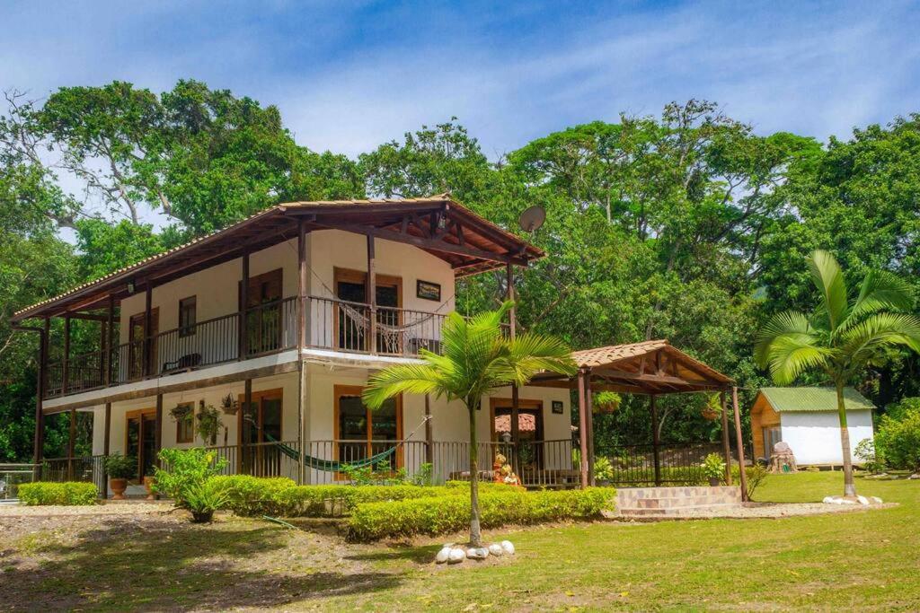 Villa photo 2