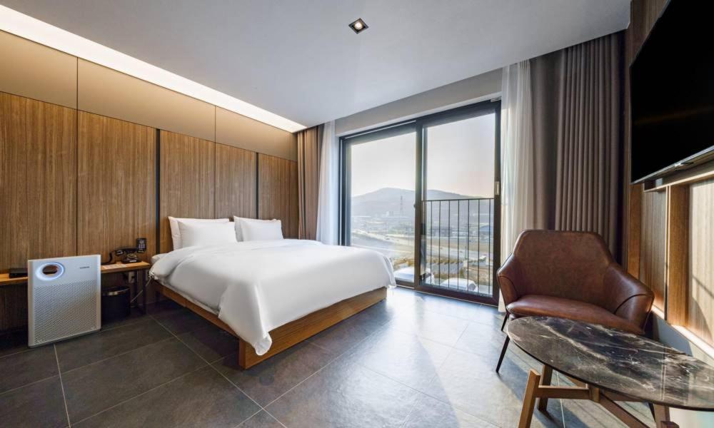 Standard Double Room - Photo 1
