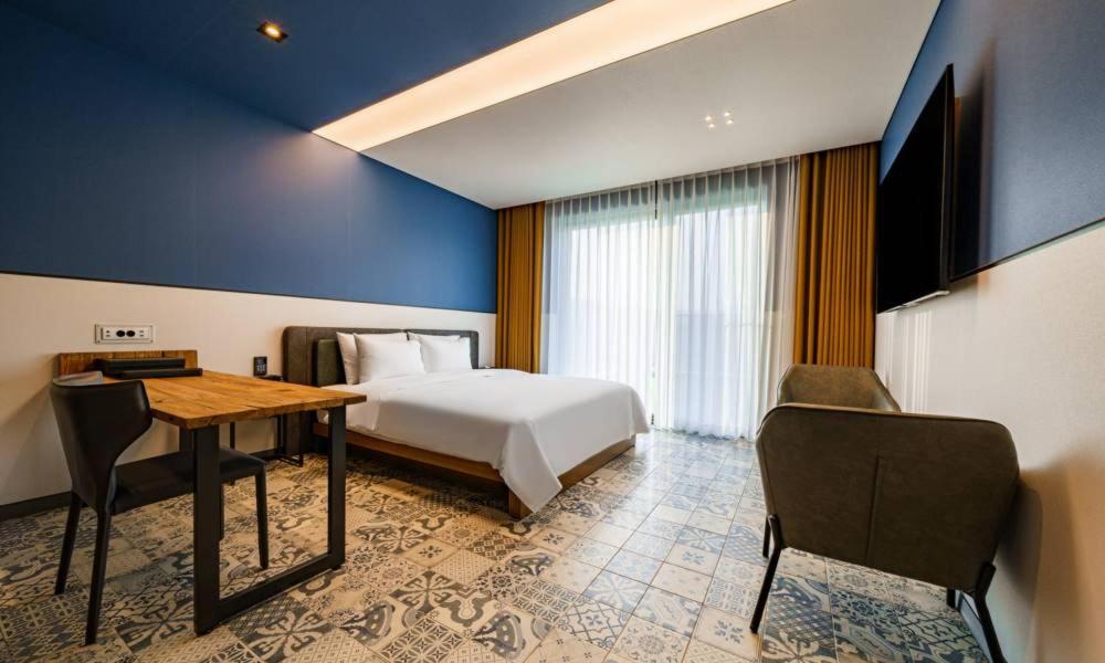 Deluxe Double Room A - Photo 2