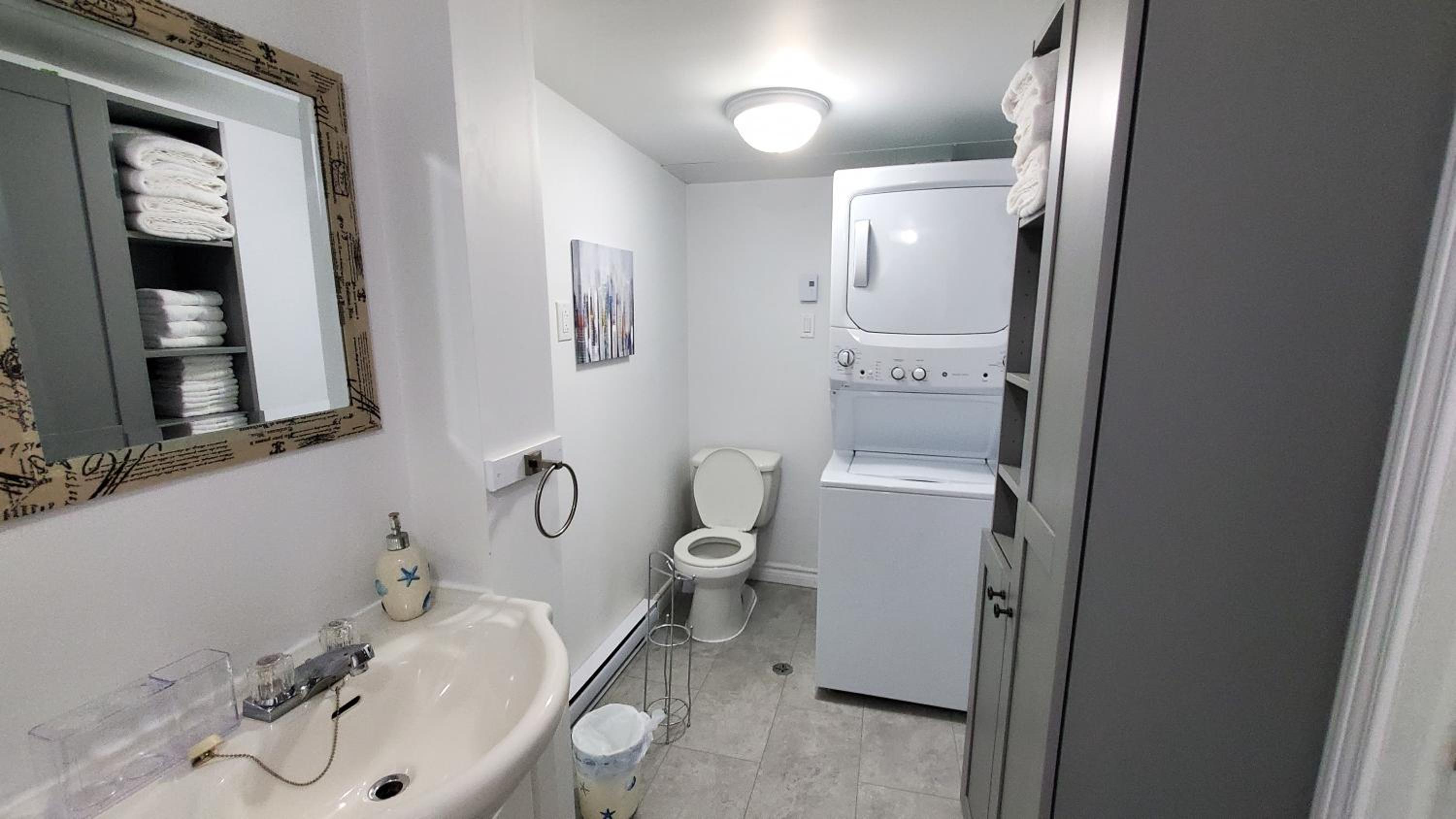 Three-Bedroom Apartment photo 2