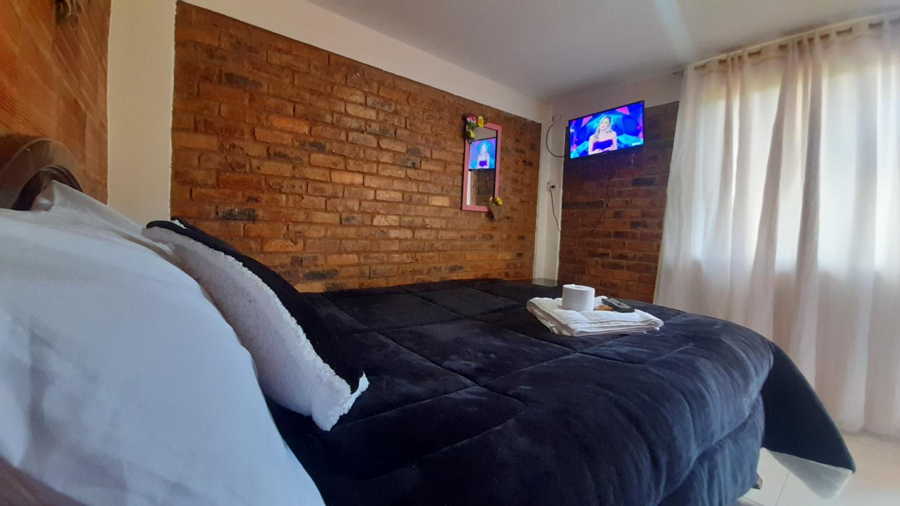 Economy Double Room photo 3