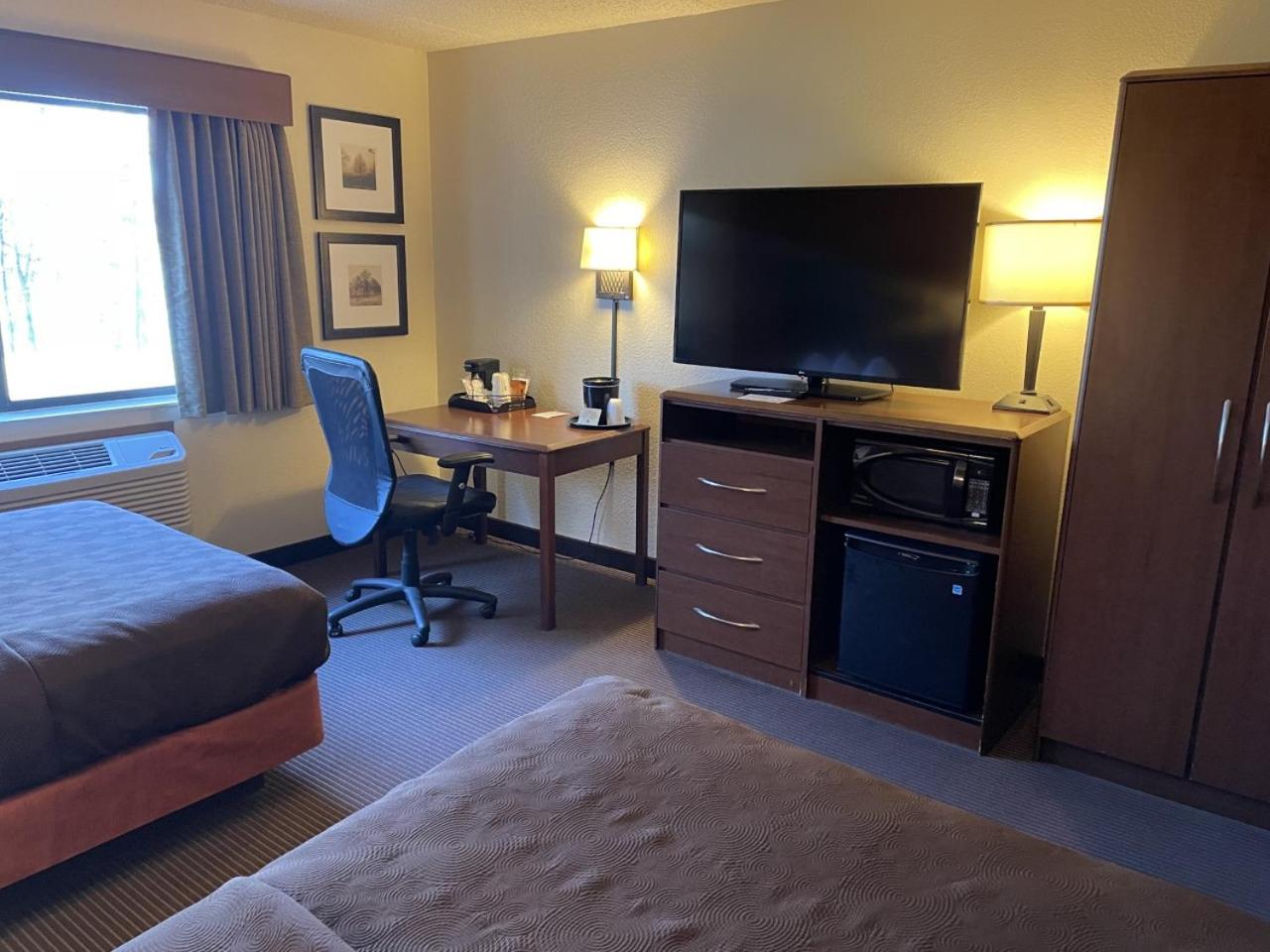 Deluxe Double Room - Mobility Access/Non-Smoking photo 3