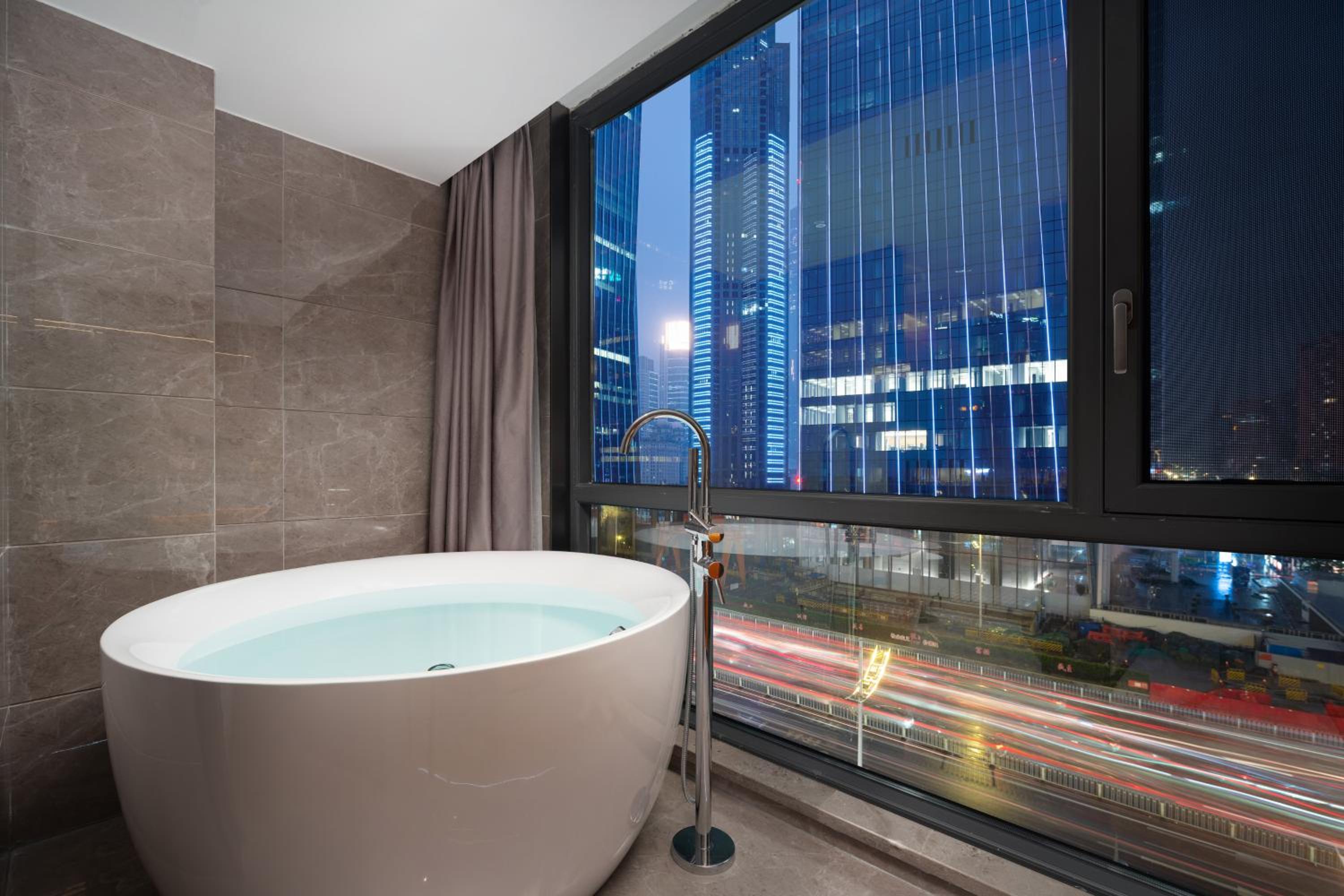 Double Room with Spa Bath photo 3