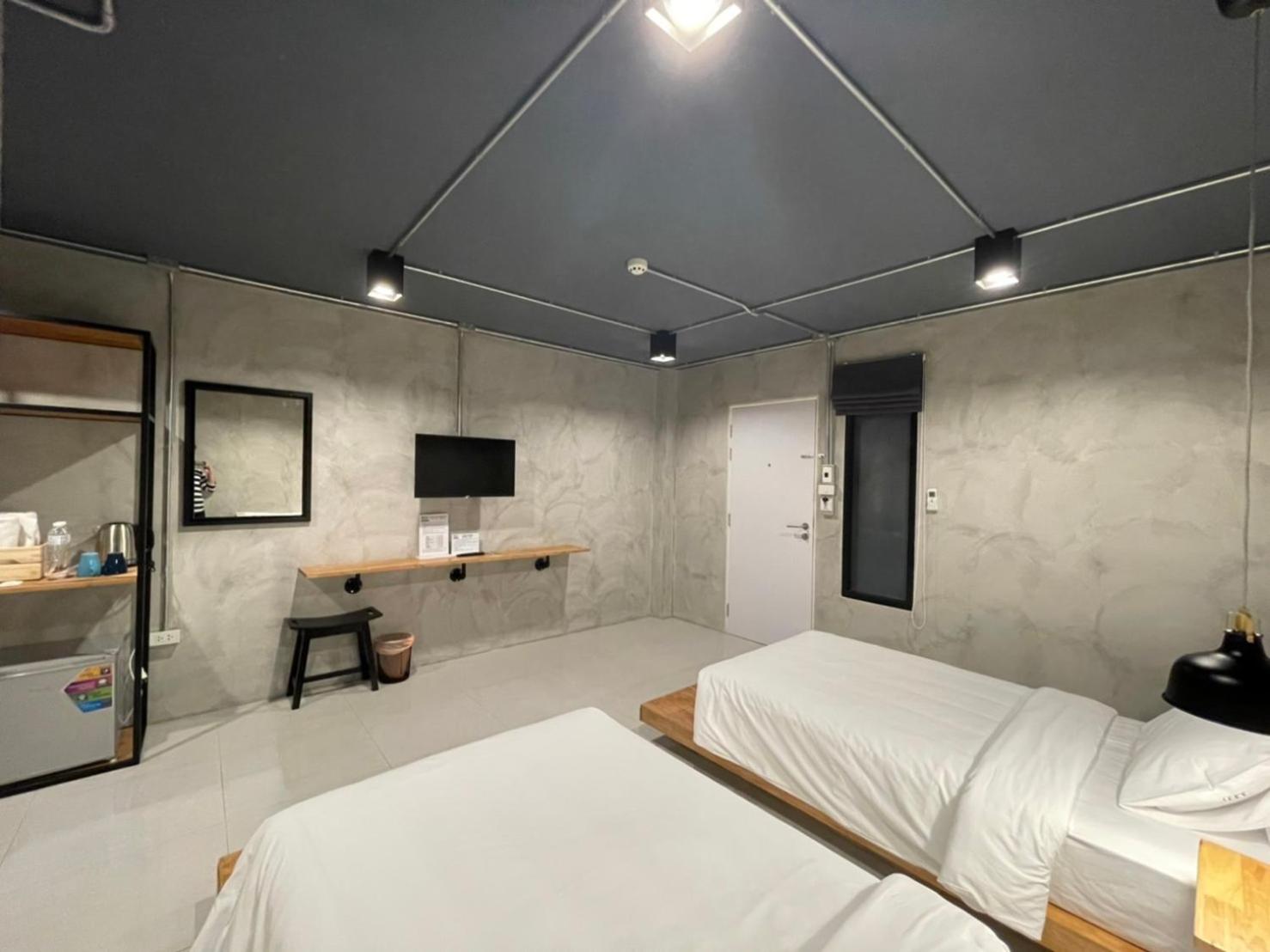 Deluxe Twin Room - Photo 6