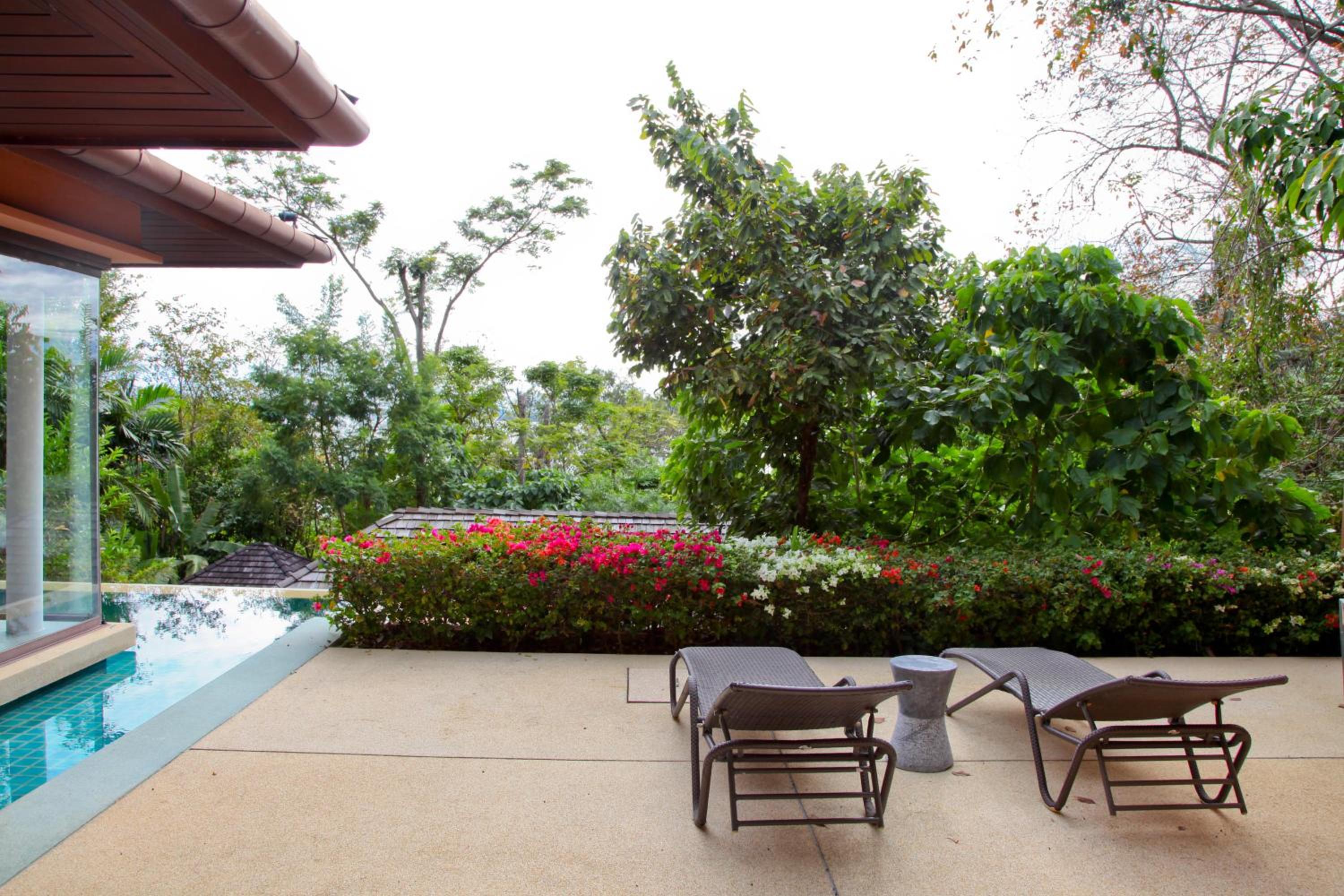 1BR Pool Villa Garden View - Photo 8