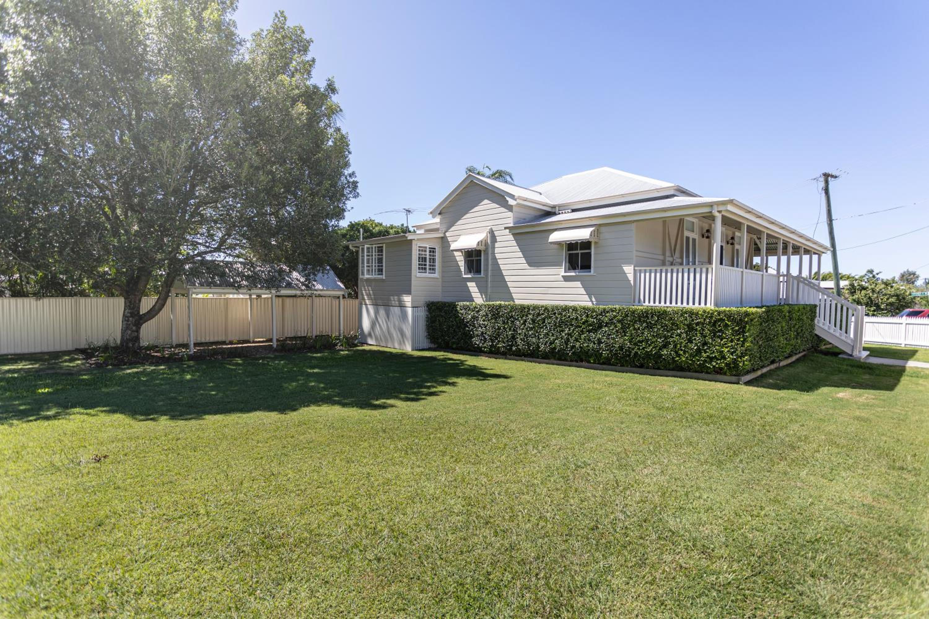 Four-Bedroom House photo 2