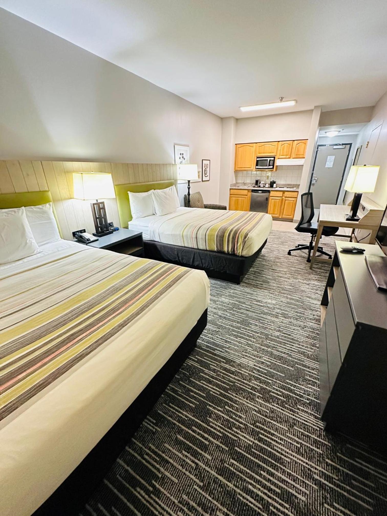 Studio Suite 2 Queen beds - Photo 7
