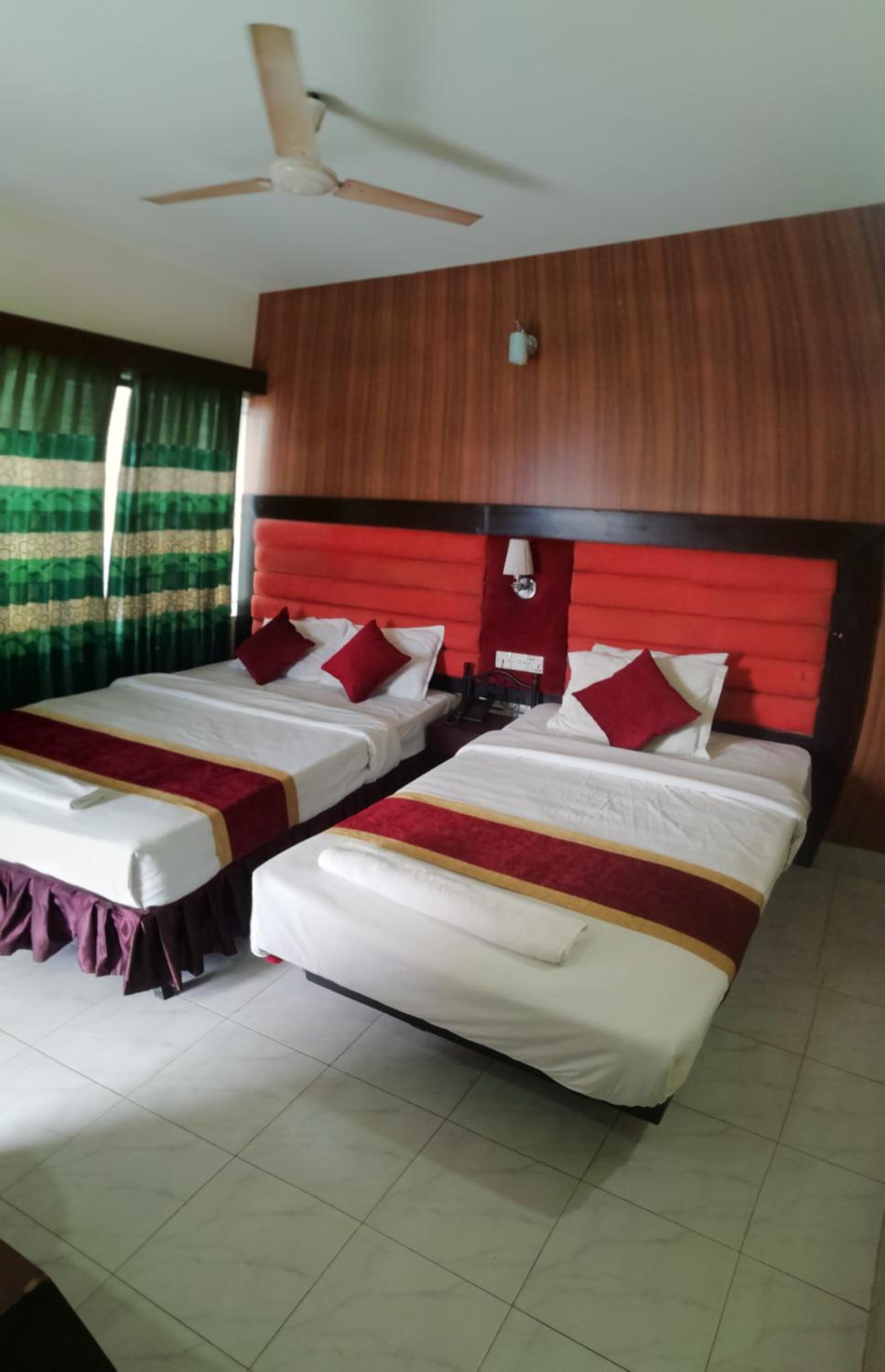 Basic Triple Room photo 2