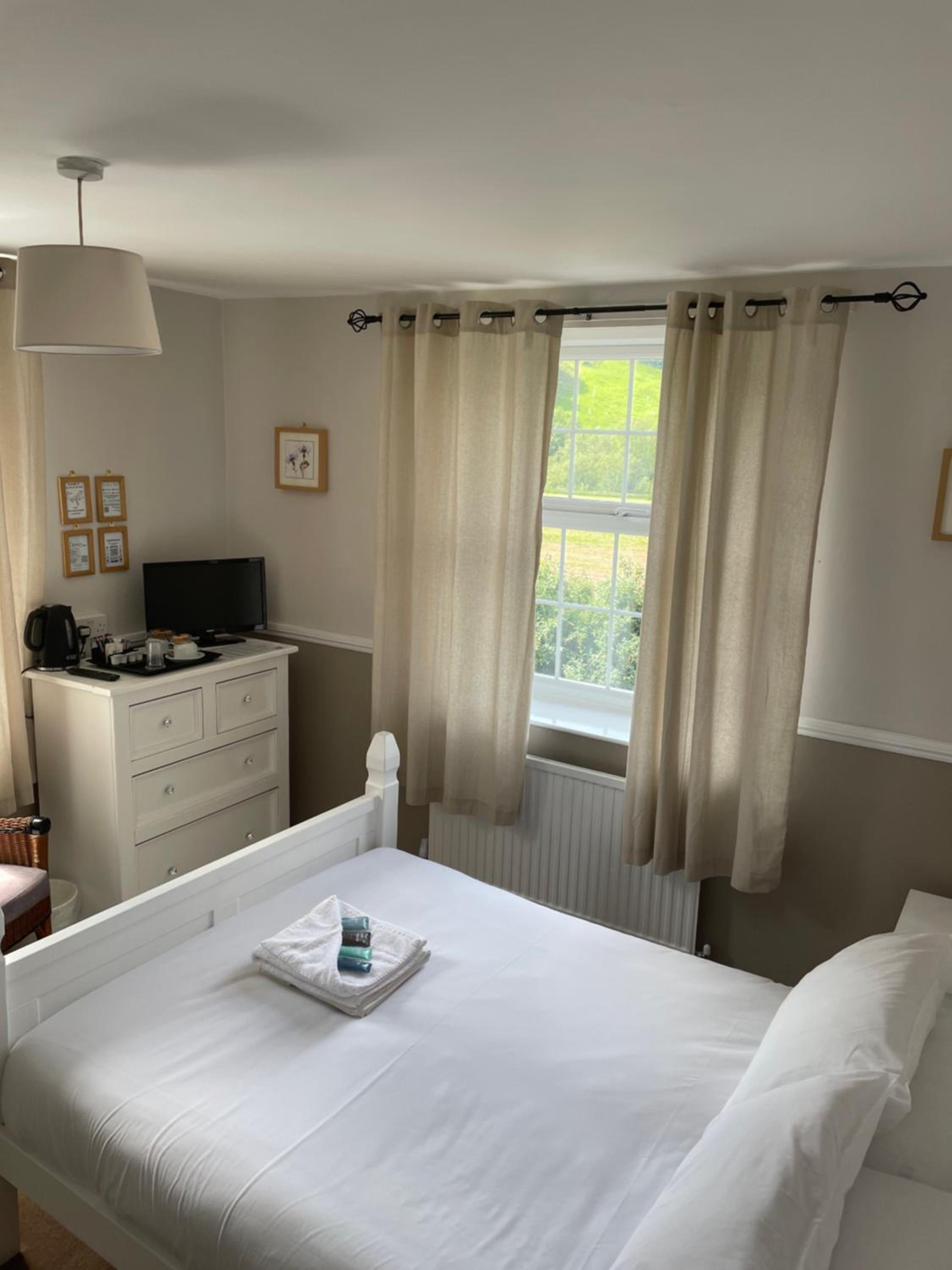 Double Room - Photo 2
