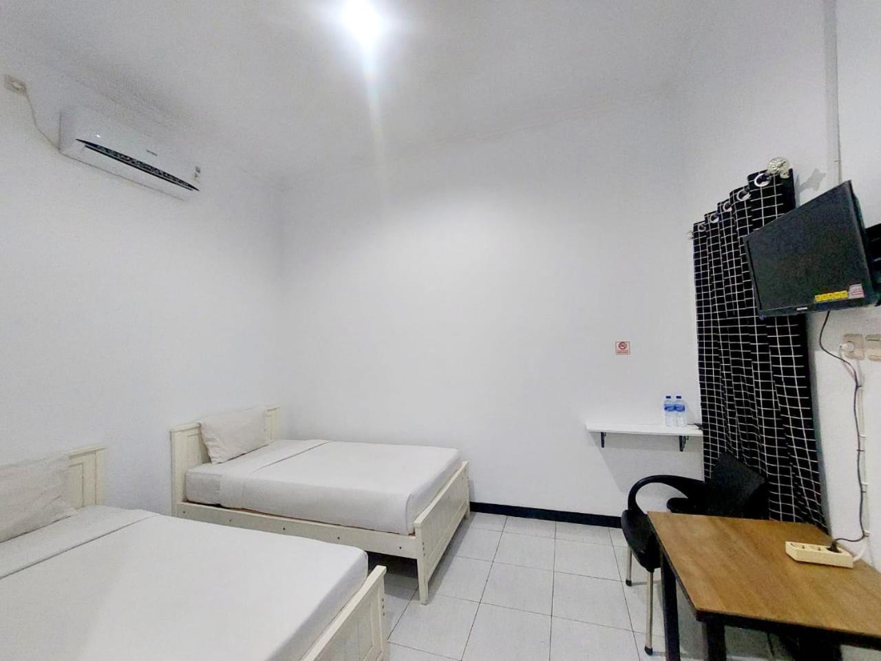 Deluxe Twin Room - Photo 1
