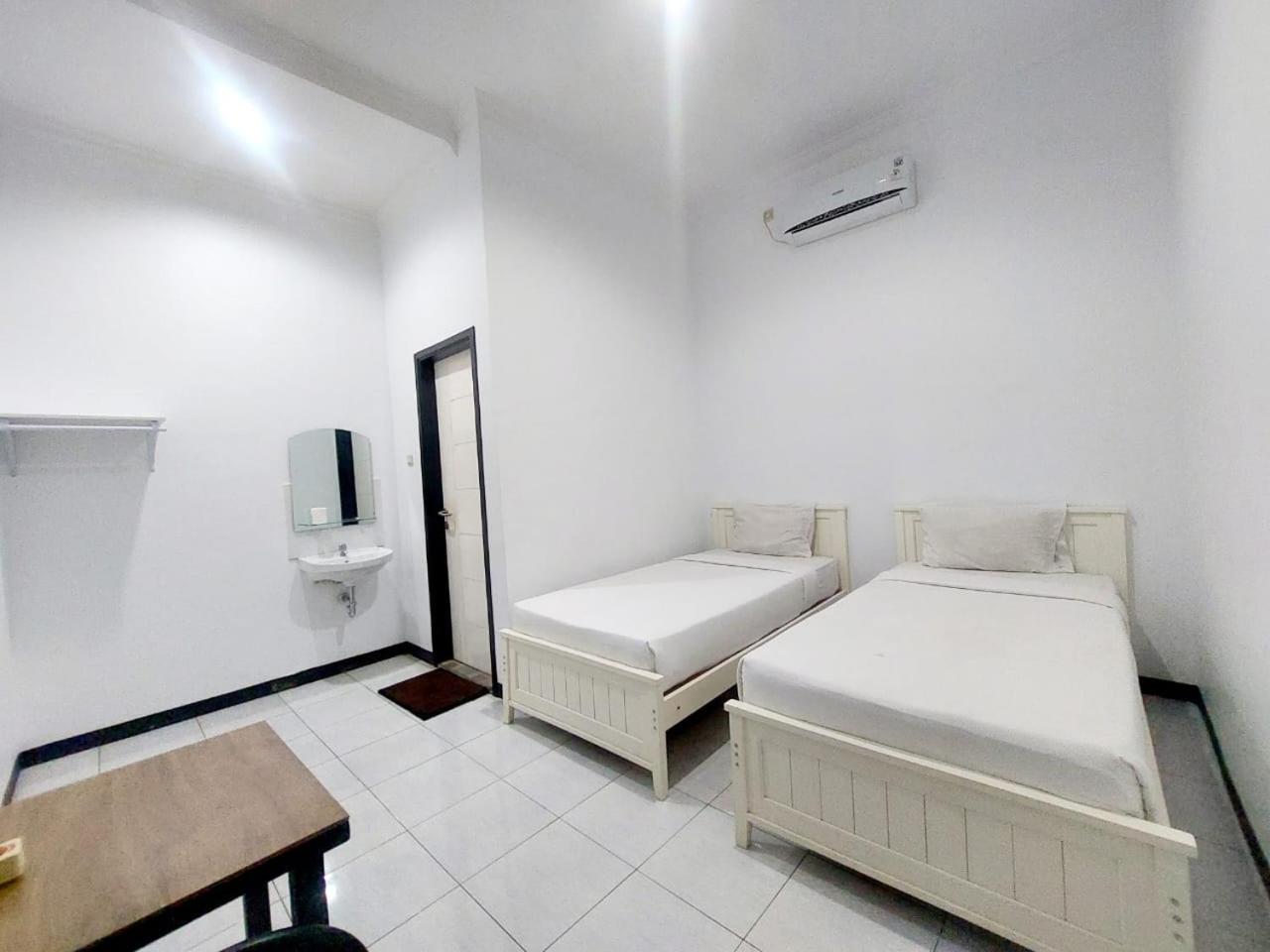 Deluxe Twin Room - Photo 9