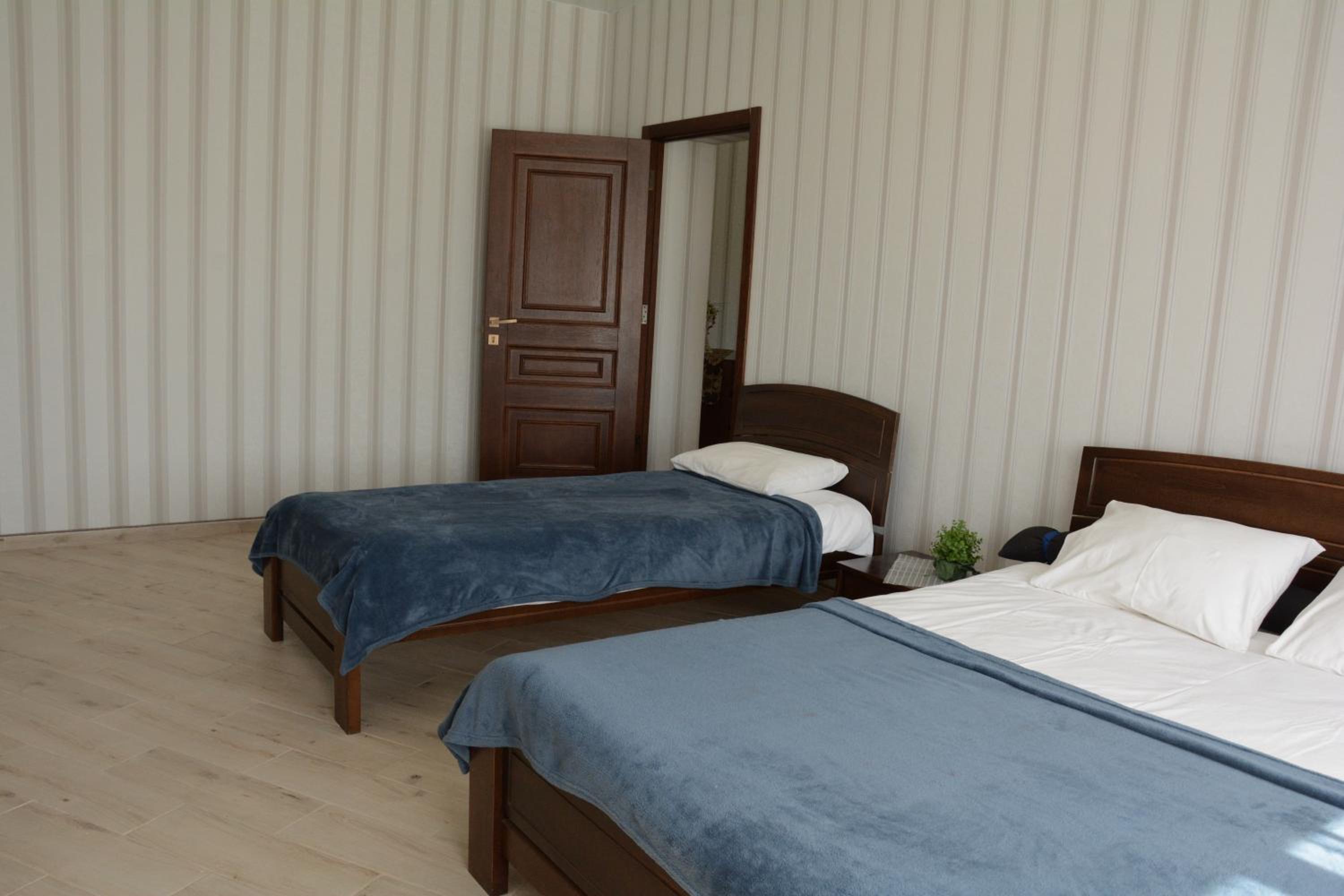 Comfort Triple Room with Shower photo 1