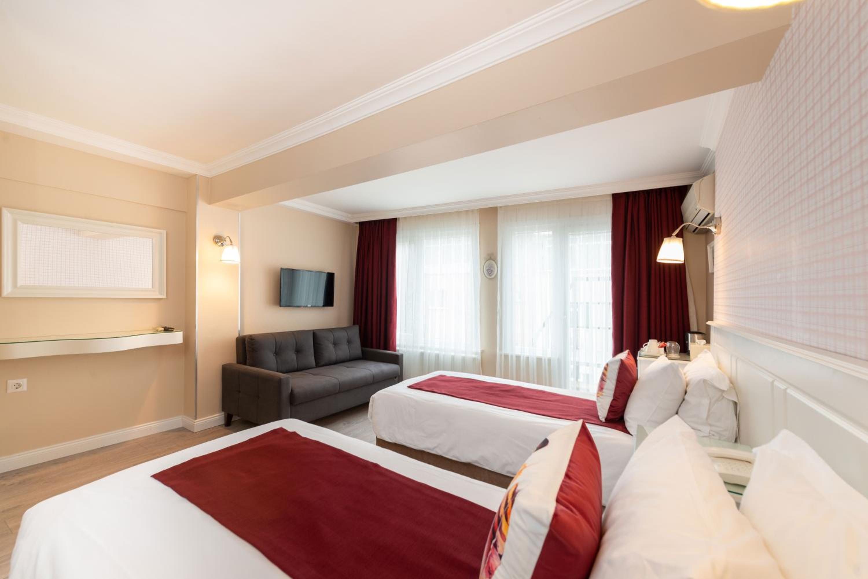 Superior Double or Twin Room with Sea View photo 1