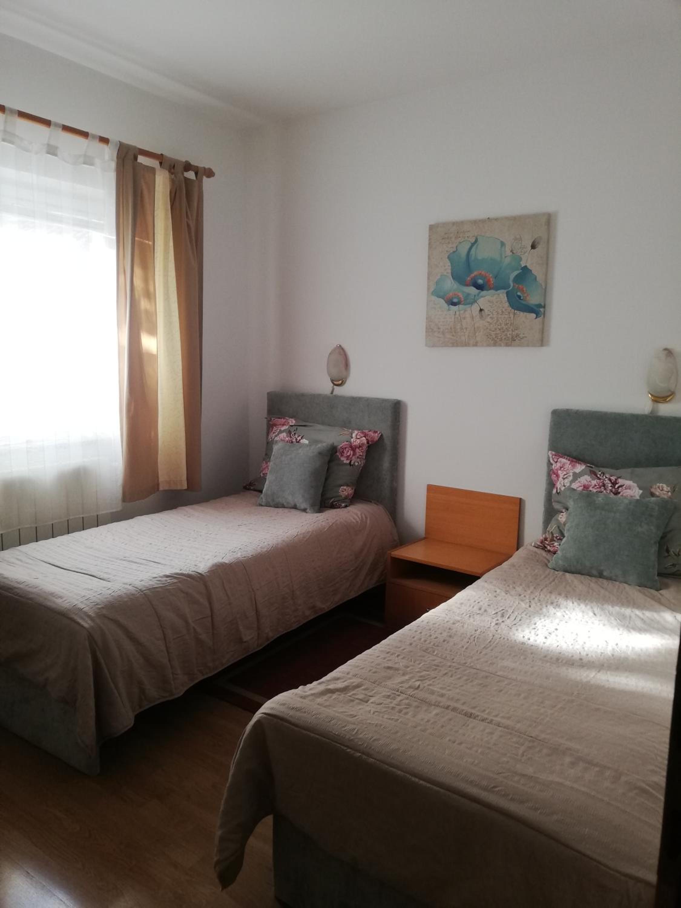 Two-Bedroom Apartment with Terrace - Photo 3