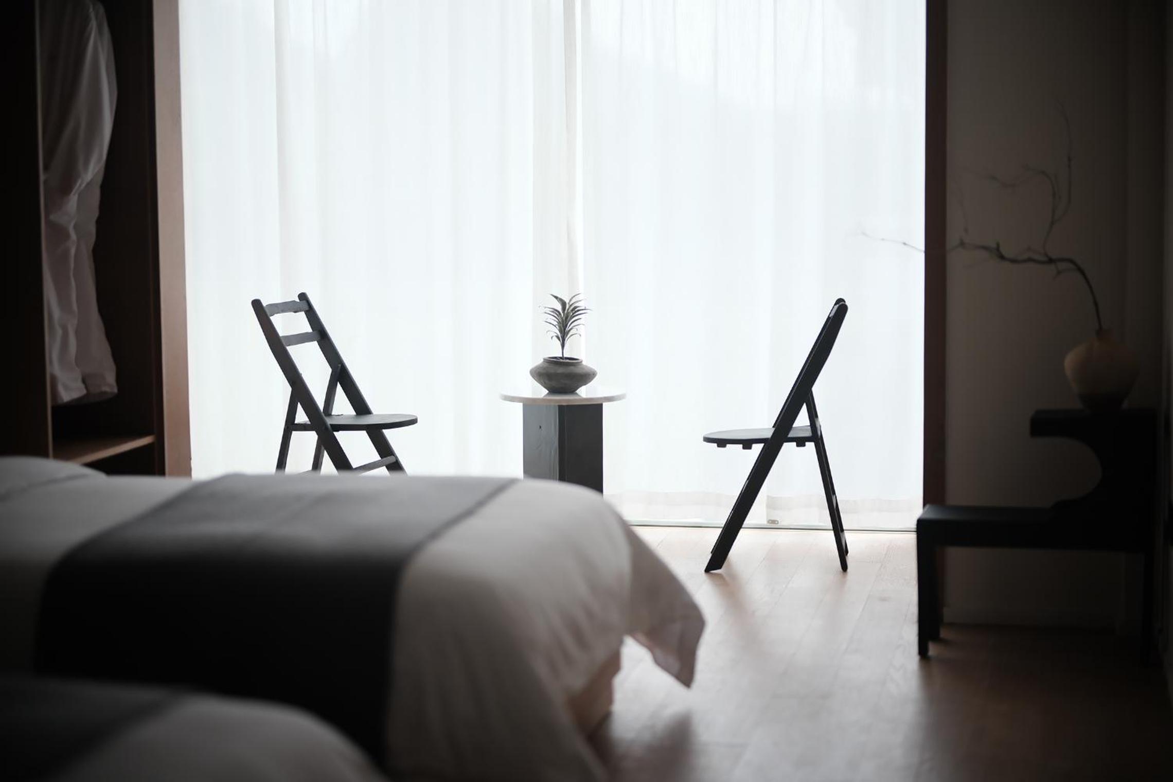 Premium Mountain View Twin Room