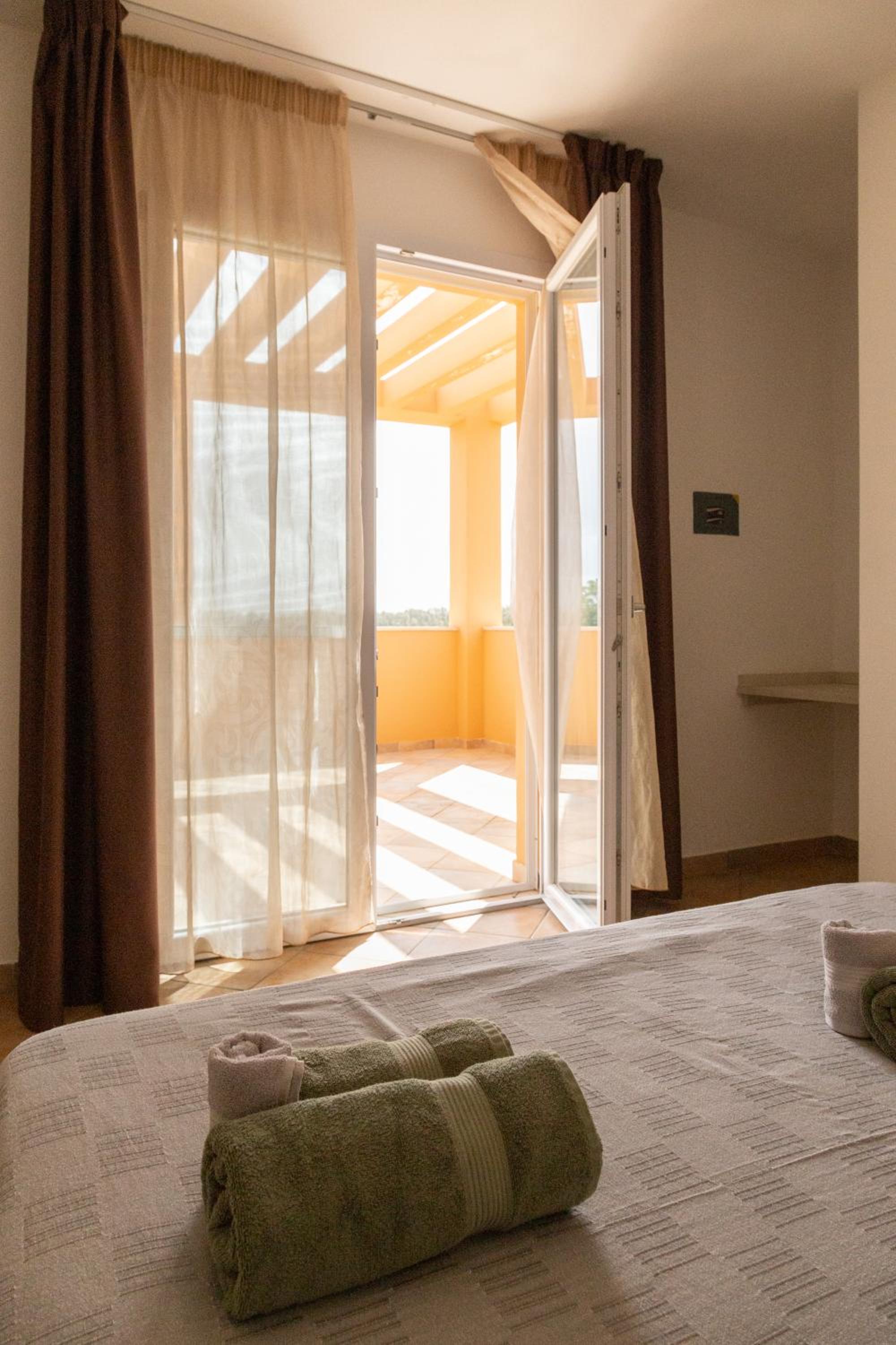 Superior One-Bedroom Apartment with Balcony photo 3