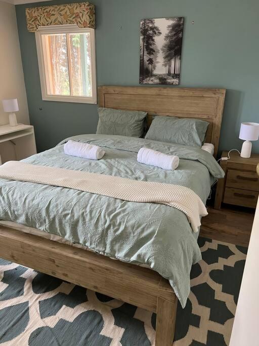 Five-Bedroom House photo 1