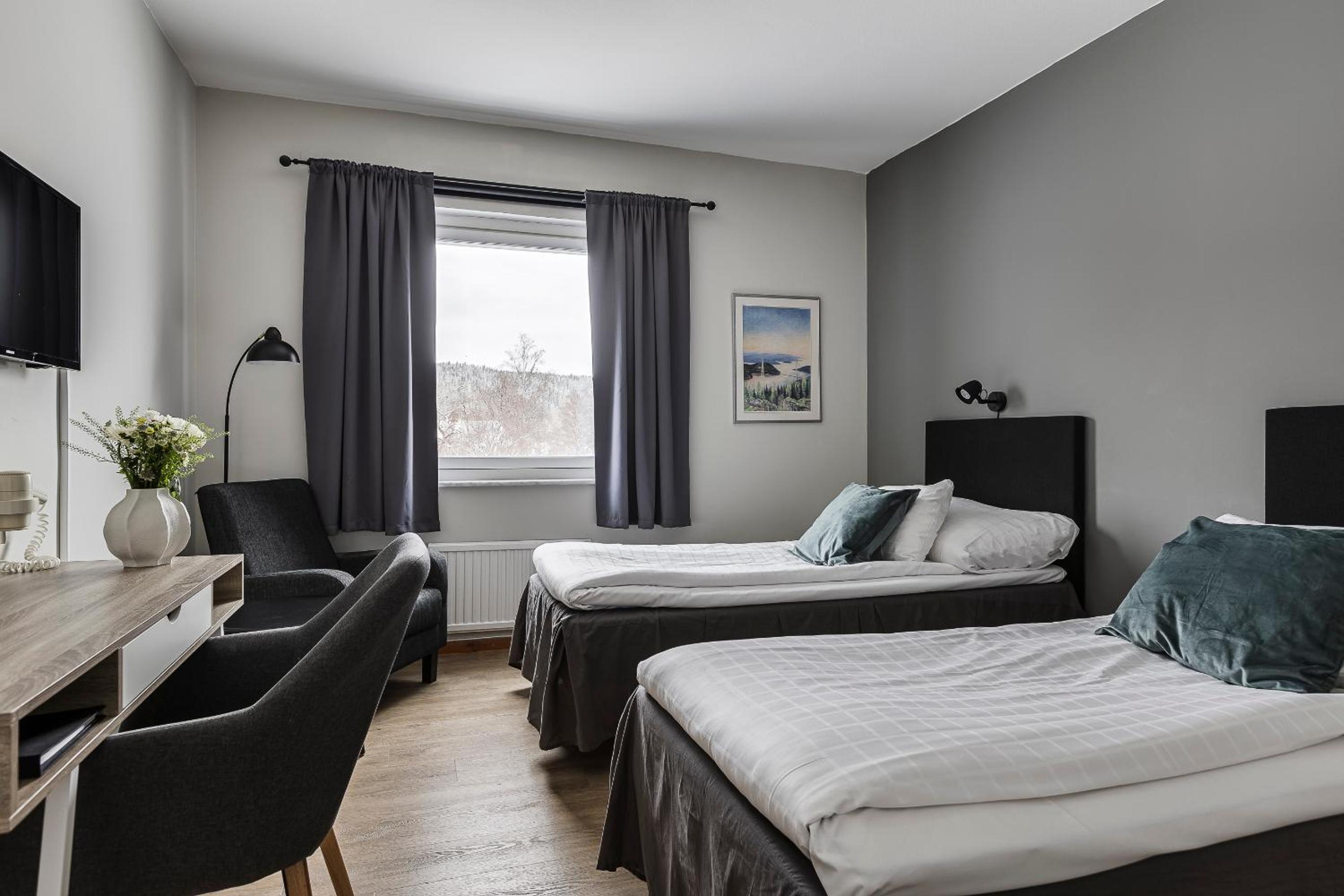 Deluxe Twin Room - Non-Smoking