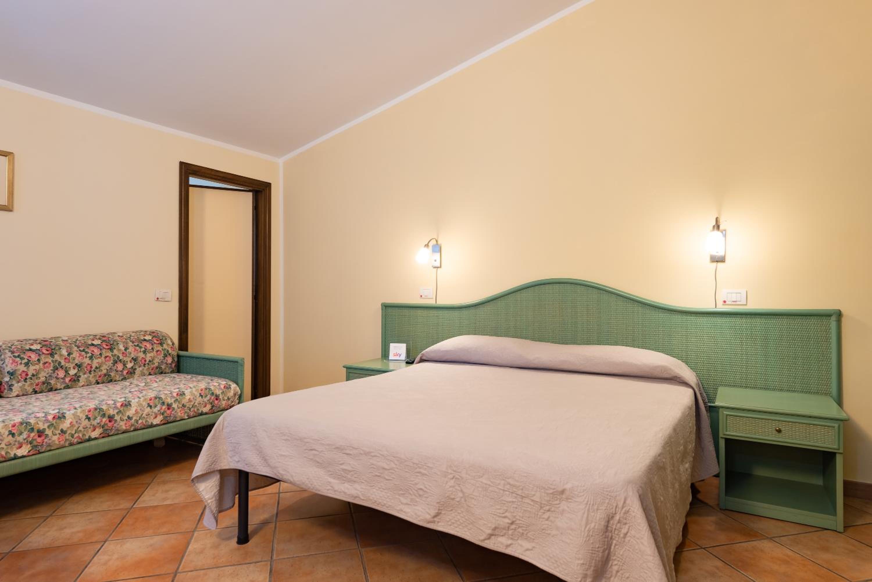 Deluxe Double Room - Photo 1