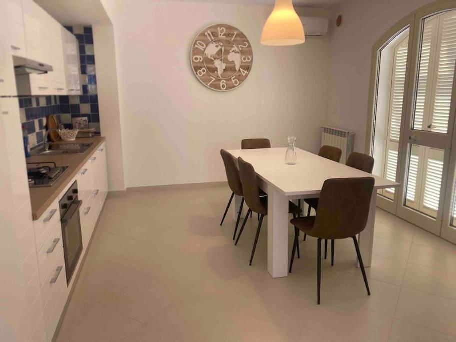 Three-Bedroom Villa photo 2