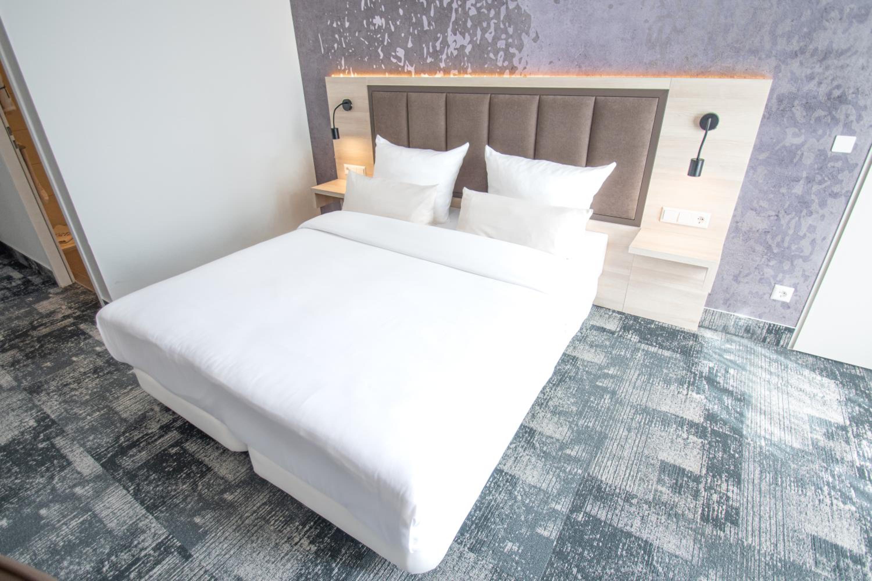 Standard Double Room photo 2
