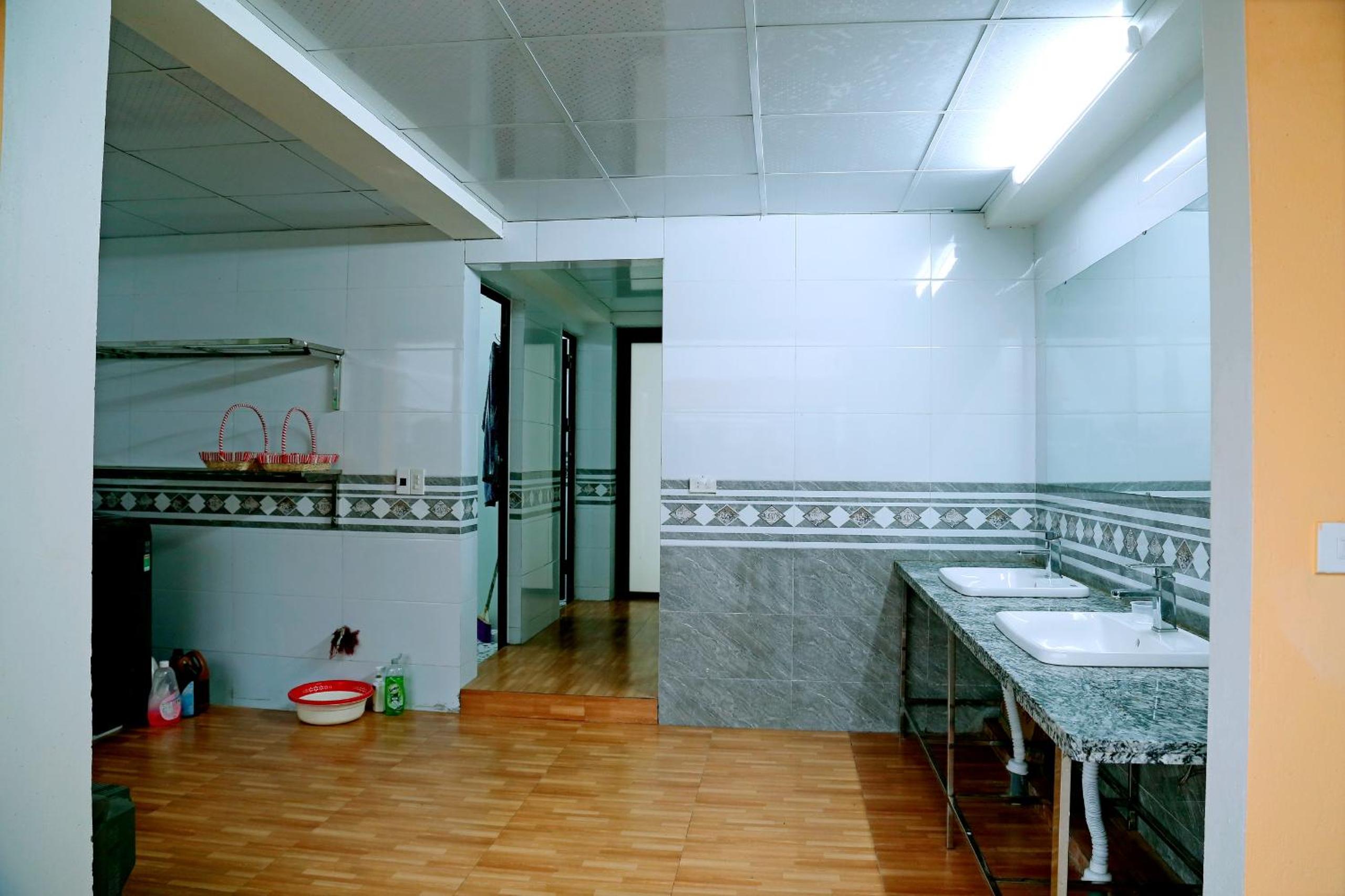 Bunk Bed In Mixed Dormitory Room photo 2