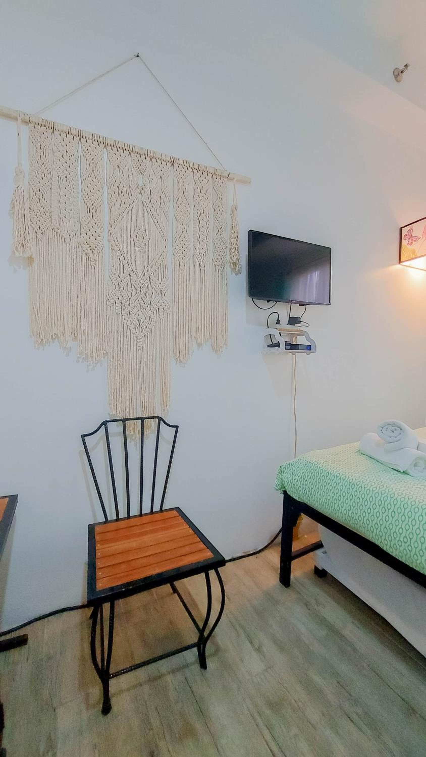 Two-Bedroom Apartment - Photo 6