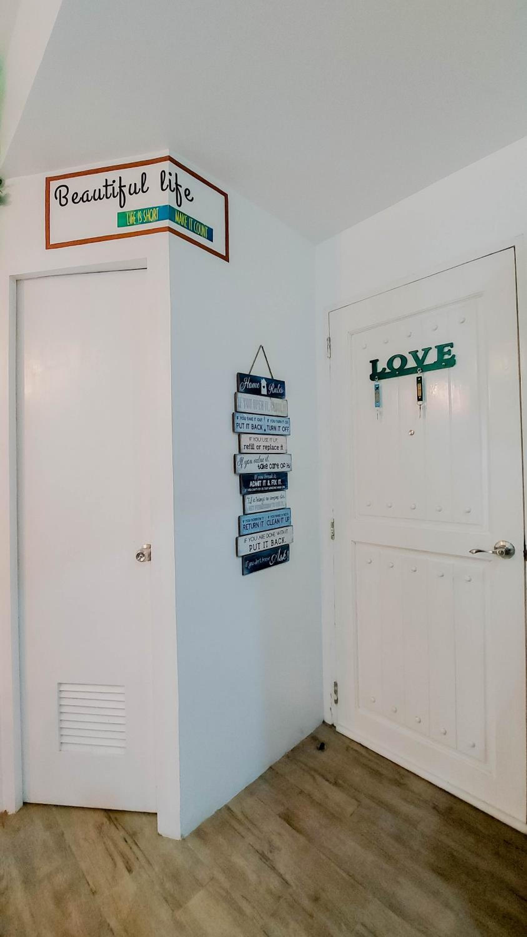 Two-Bedroom Apartment - Photo 9