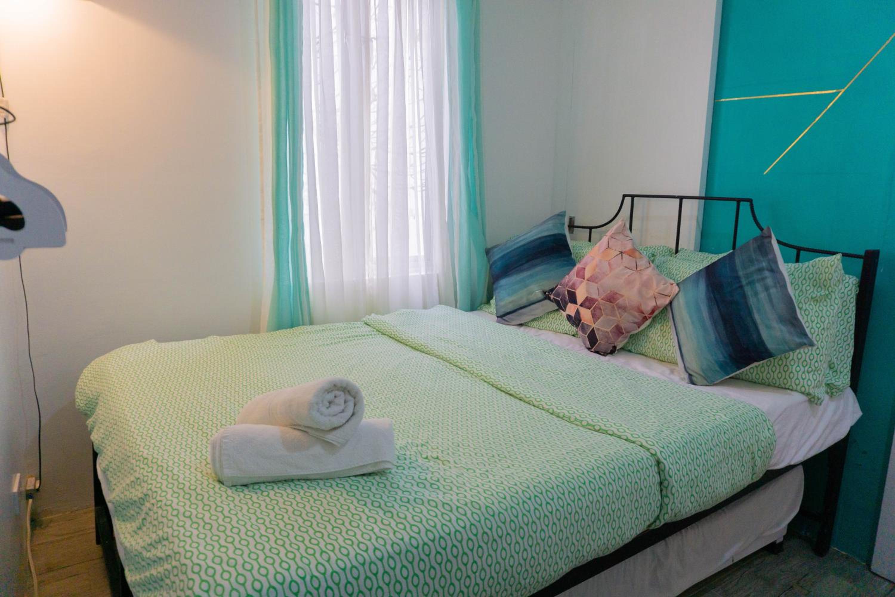 Two-Bedroom Apartment - Photo 25
