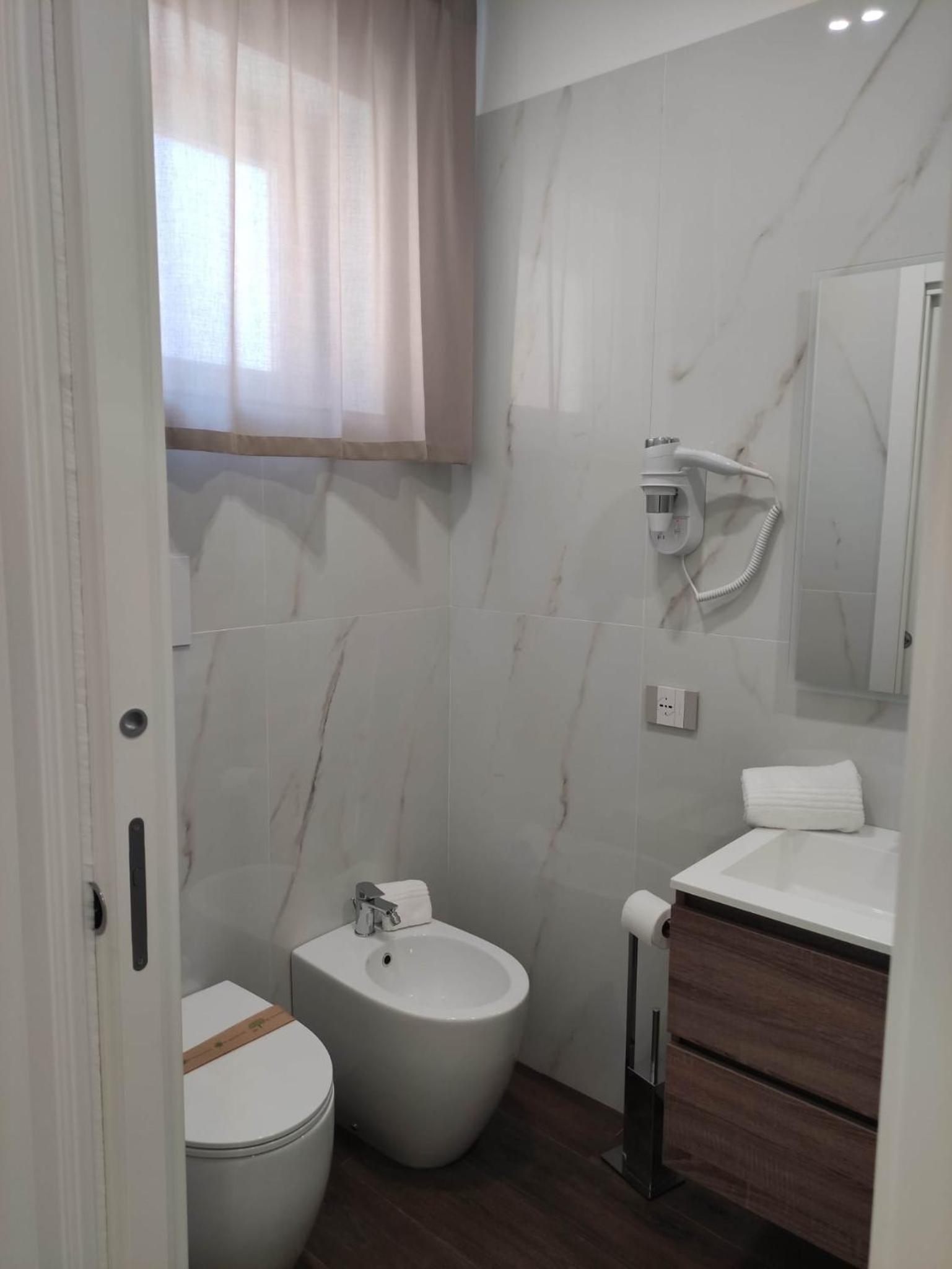 Deluxe Triple Room - Photo 2