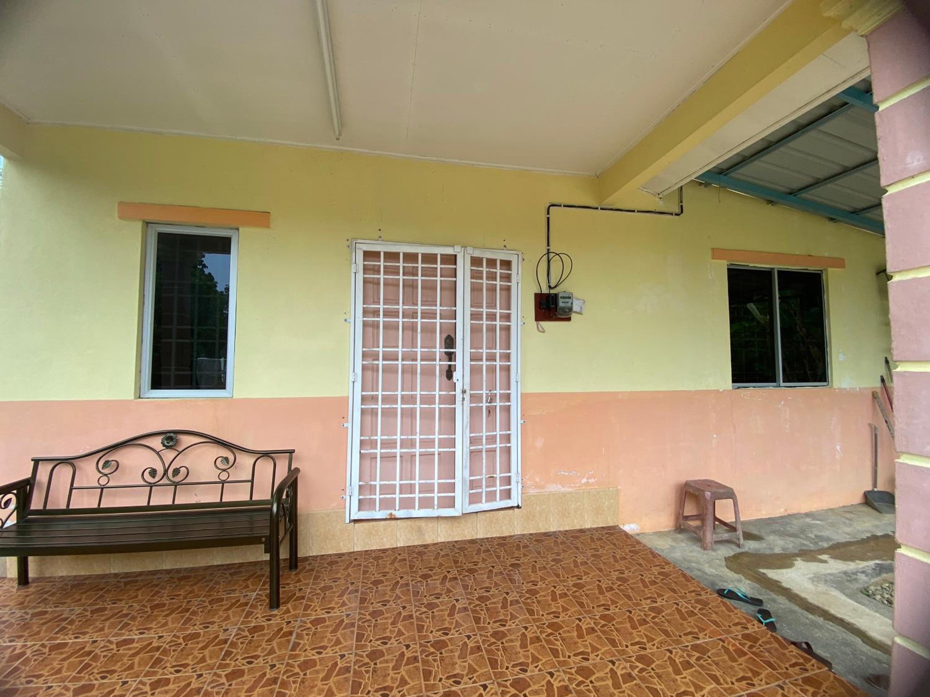 Three-Bedroom House photo 1