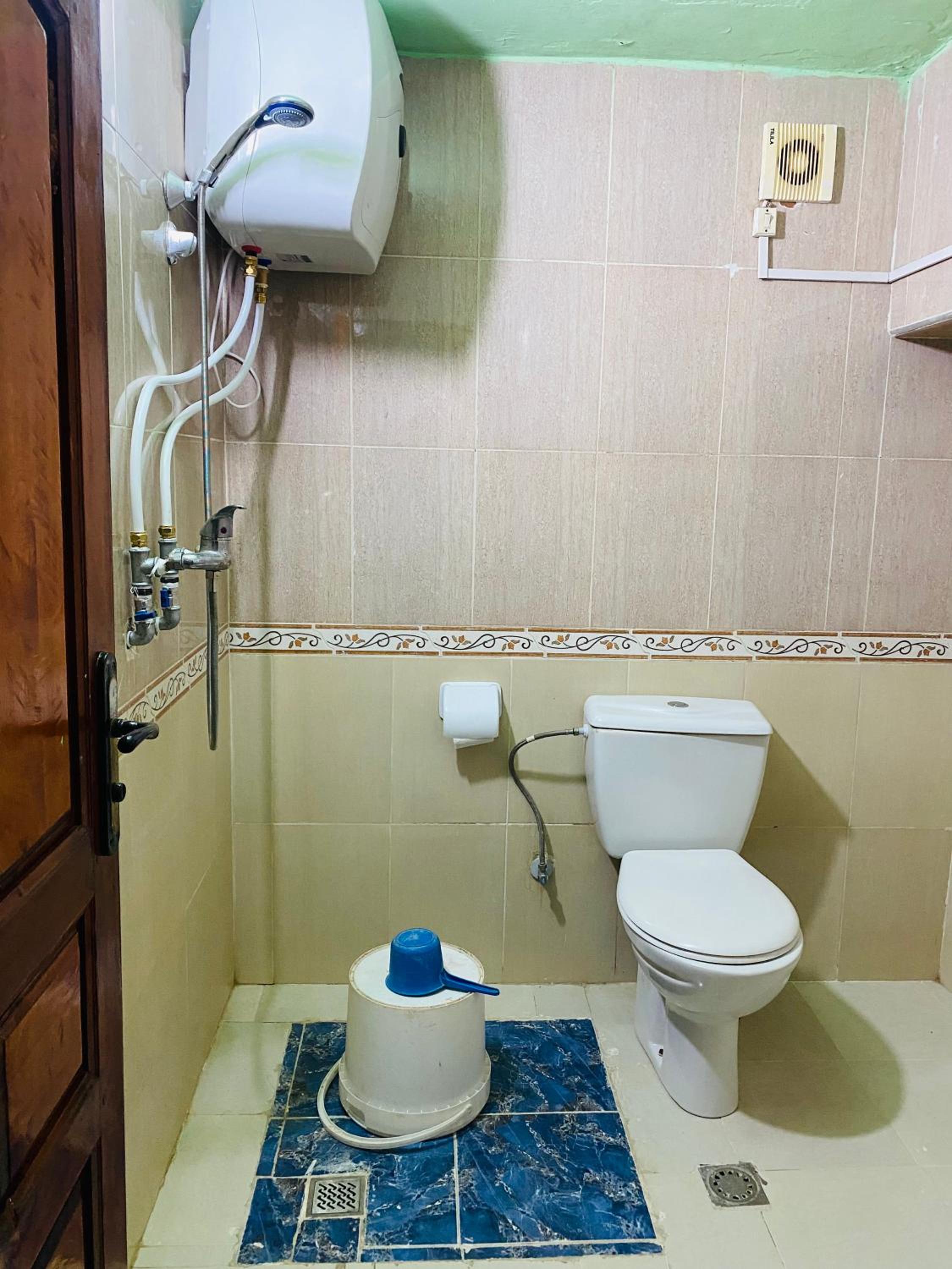 Triple Room - Photo 11