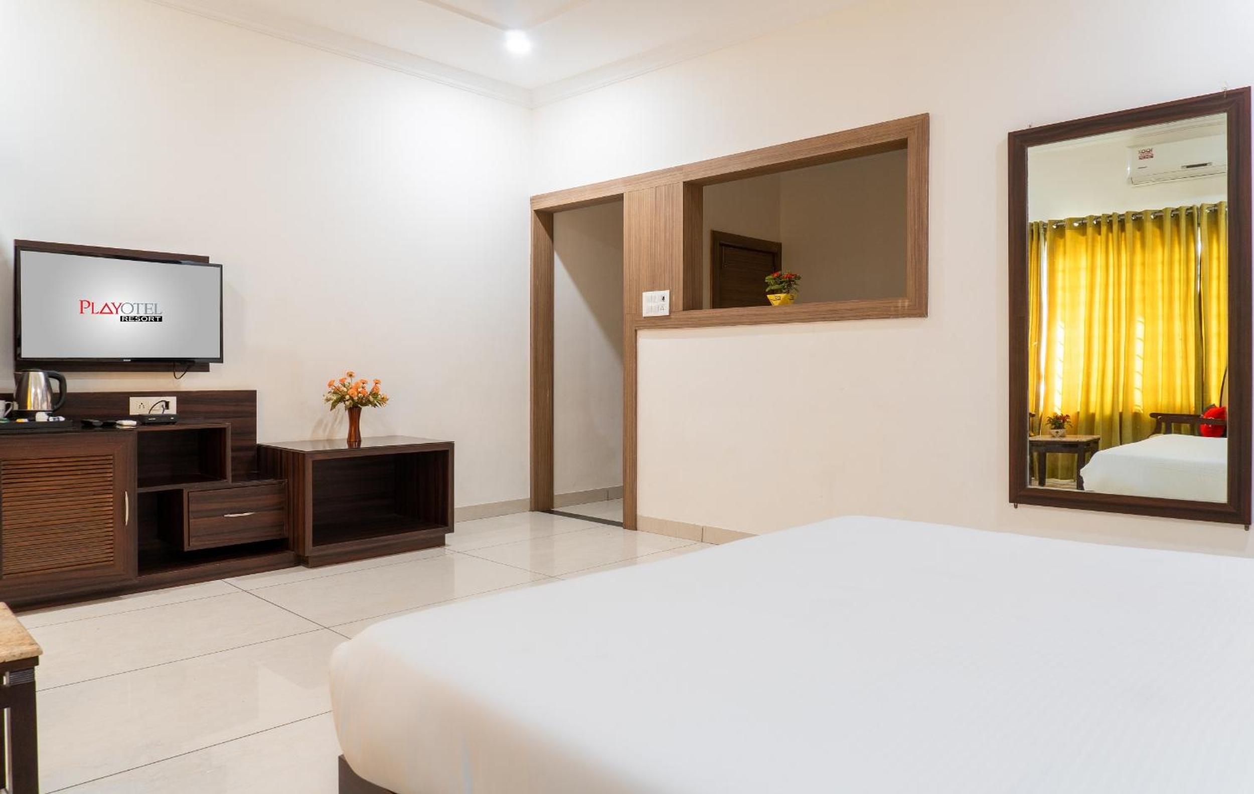 Deluxe Room - Photo 2