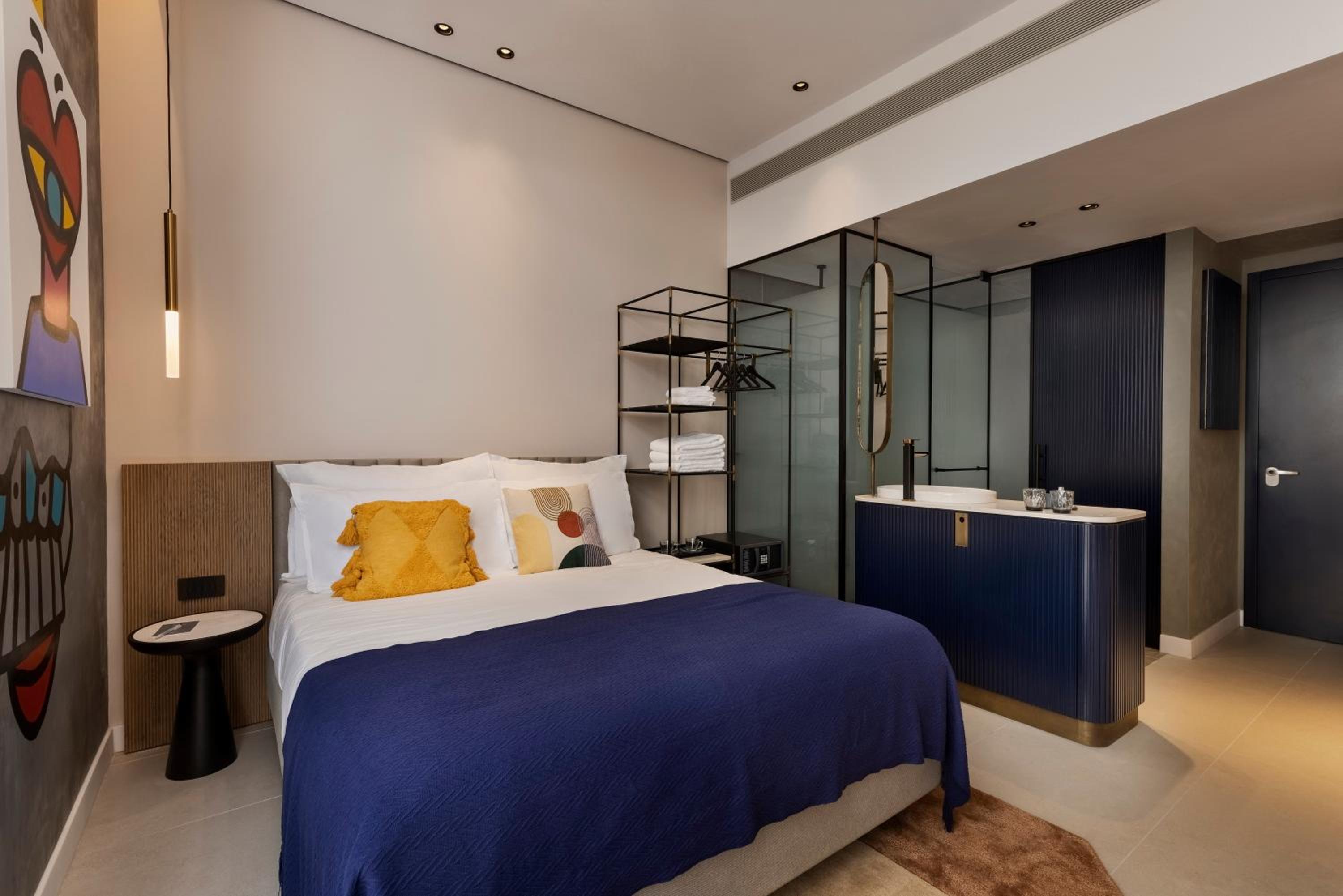 Large Double Room with Patio photo 2
