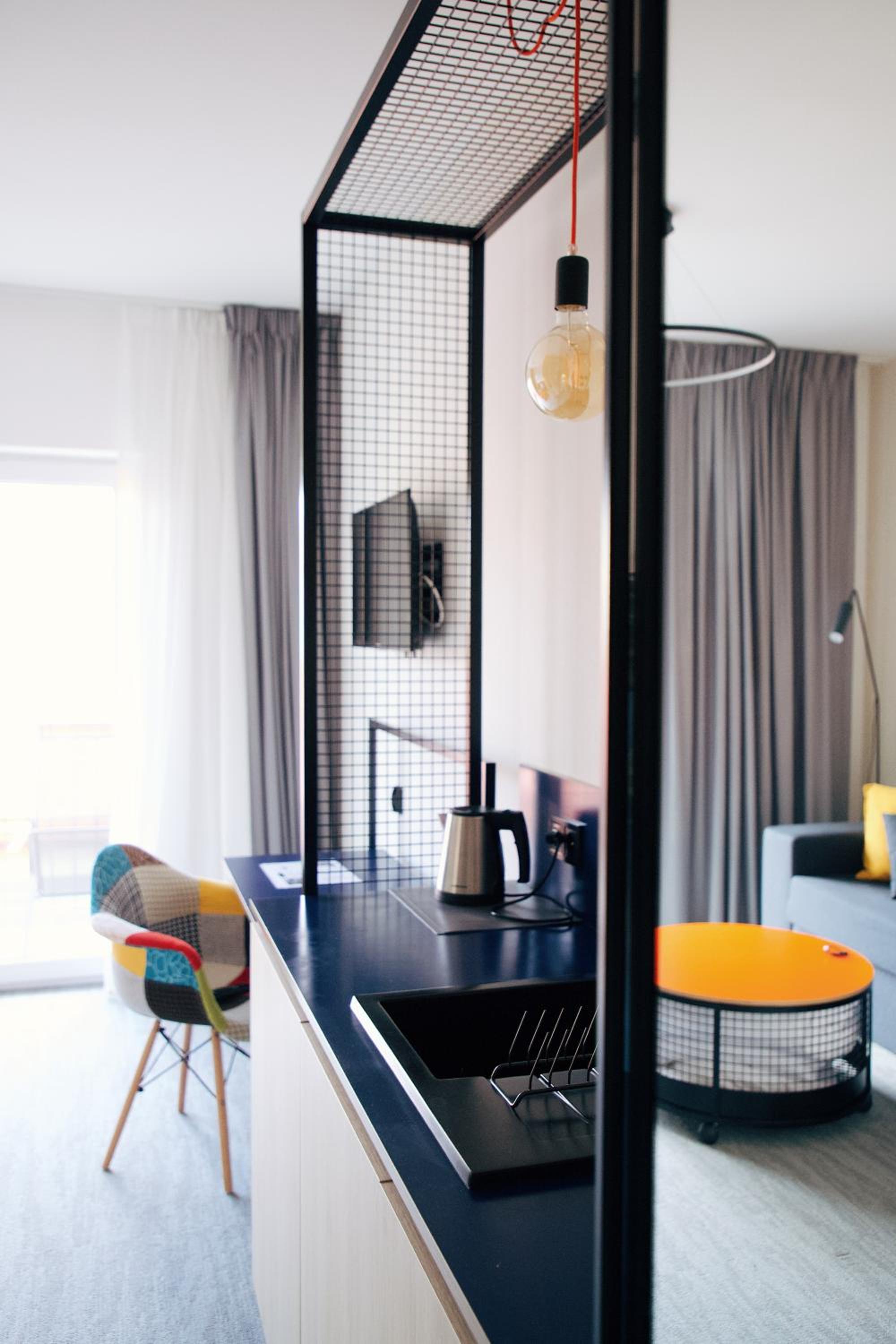 Double Room with Balcony and Annex - Photo 9