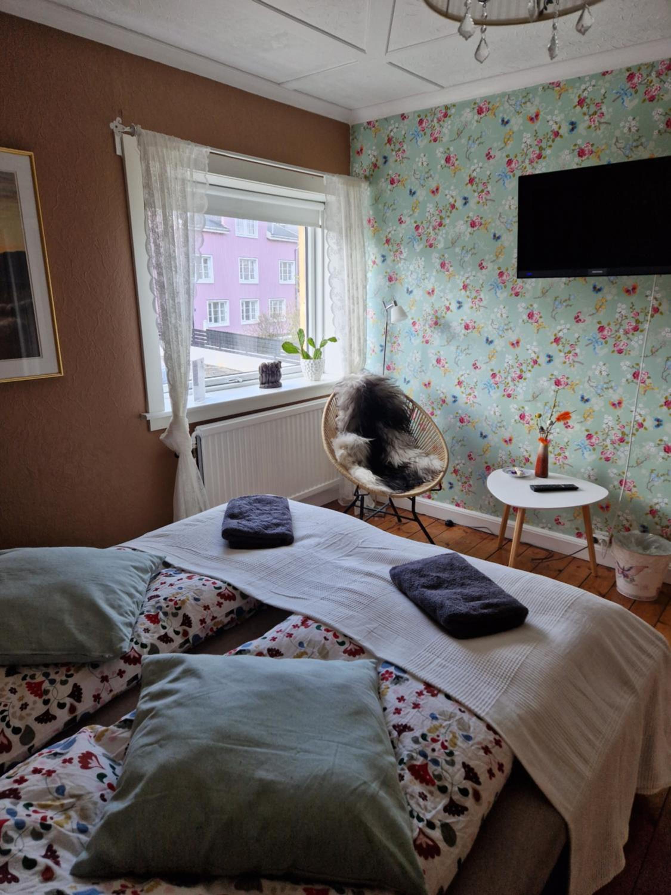 Double or Twin Room with Shared Bathroom
