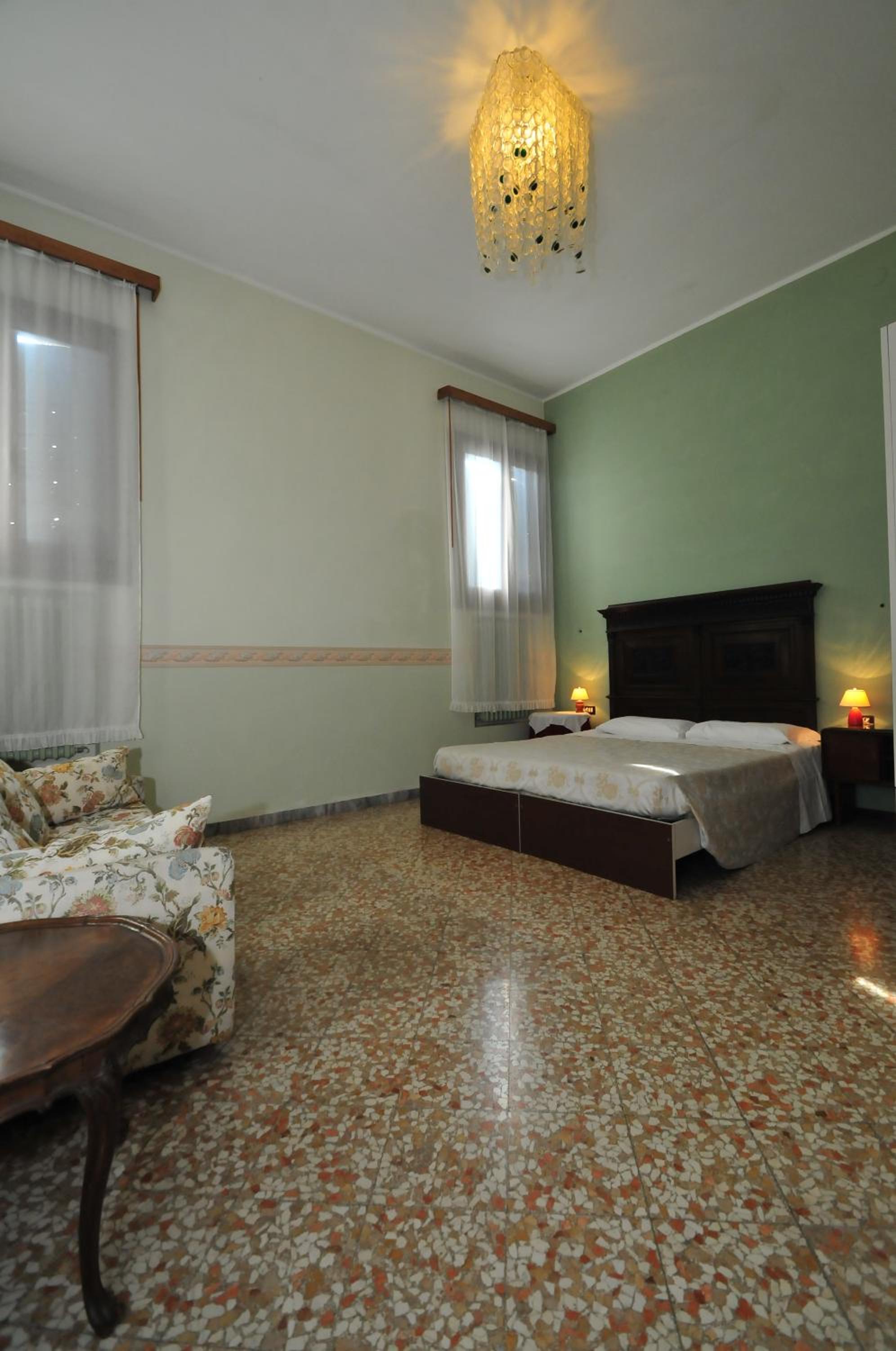 Triple Room with Private Bathroom photo 1