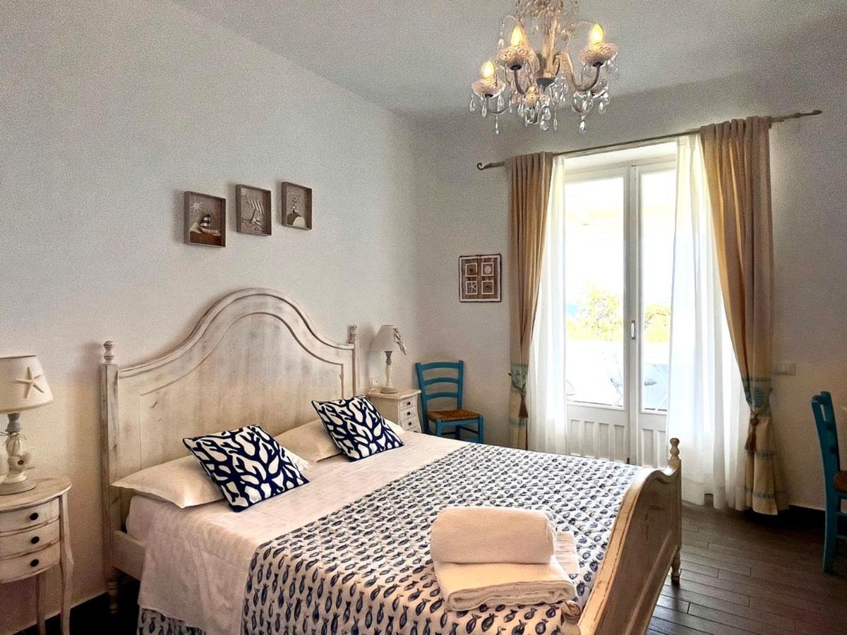 Triple Room with Sea View
