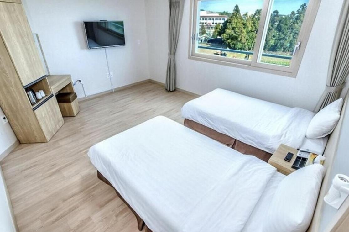 Standard Twin Room - No Parking - Photo 2