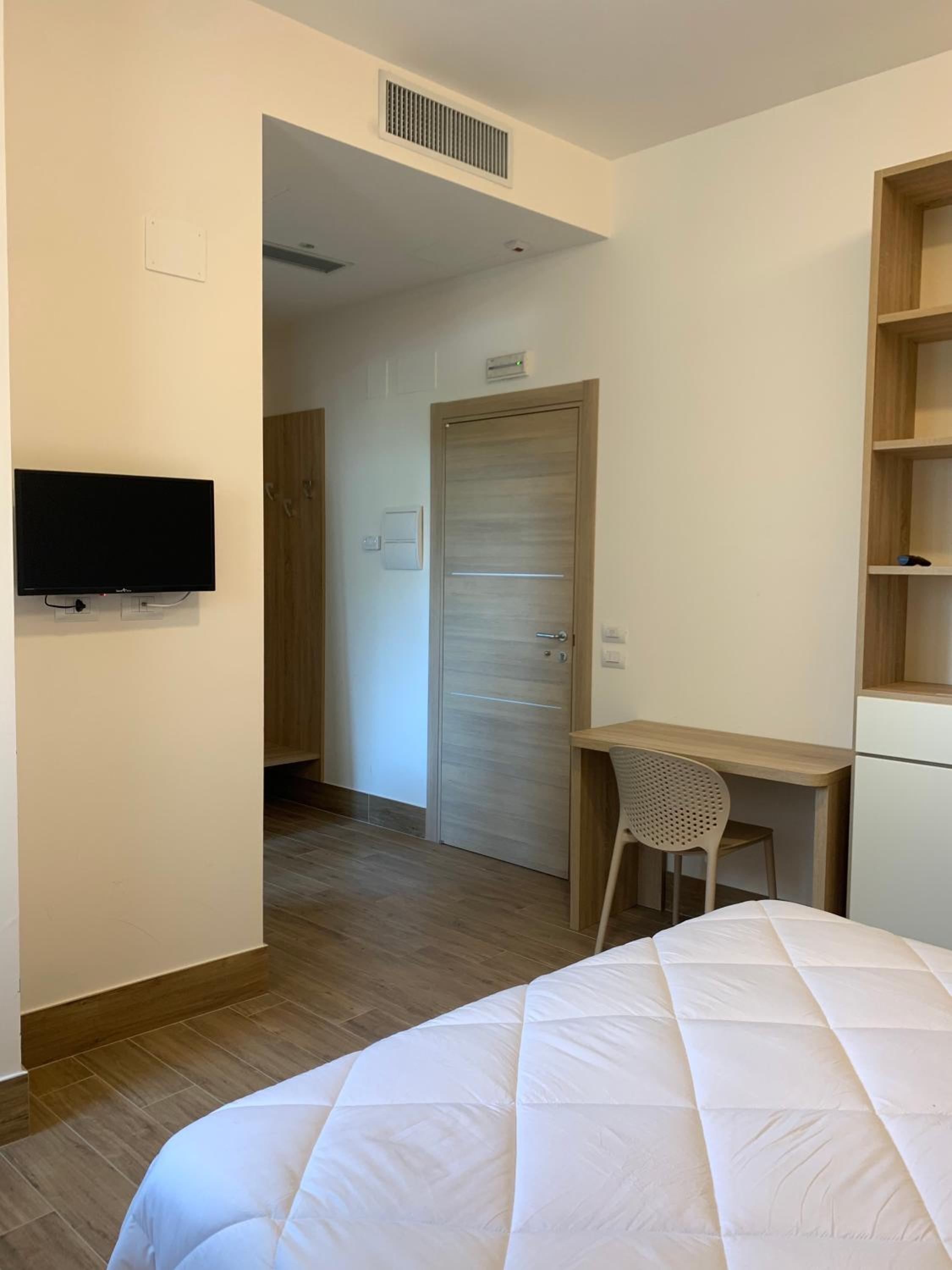 Large Twin Room
