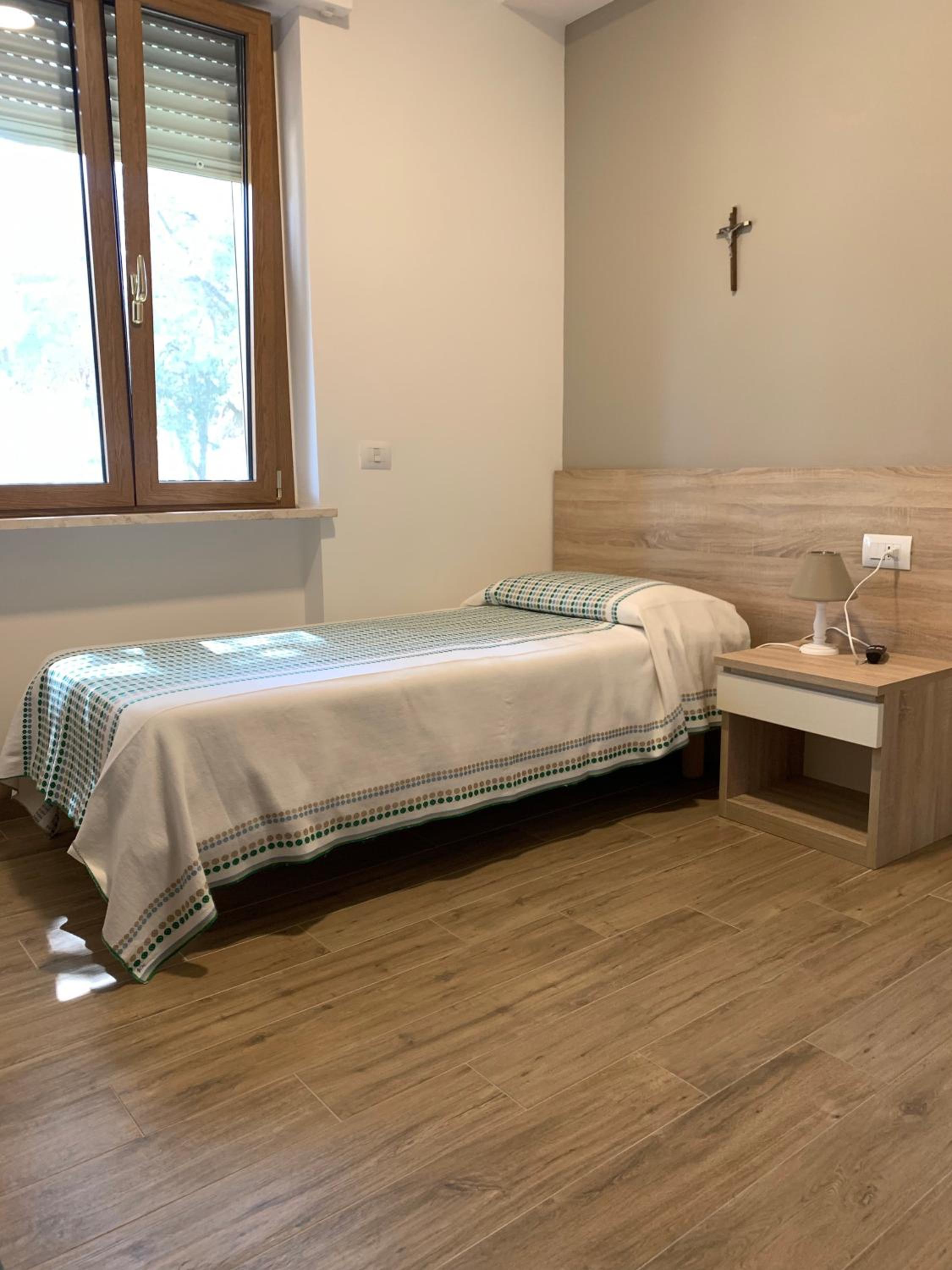 Large Single Room