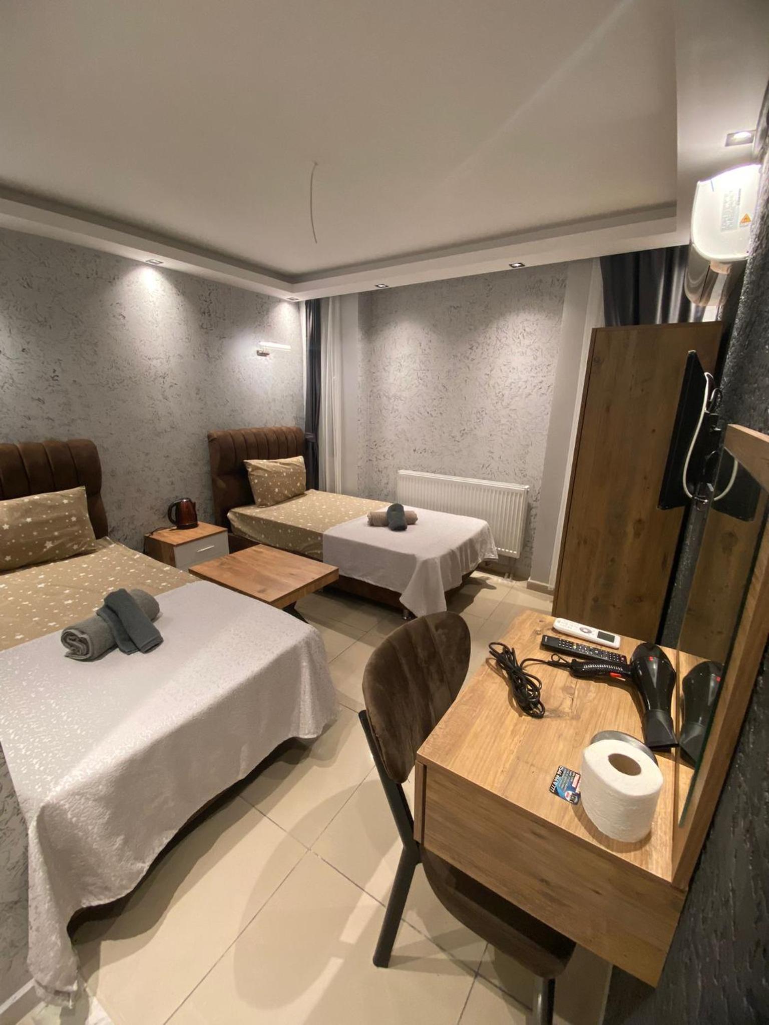 Quarto Twin Standard