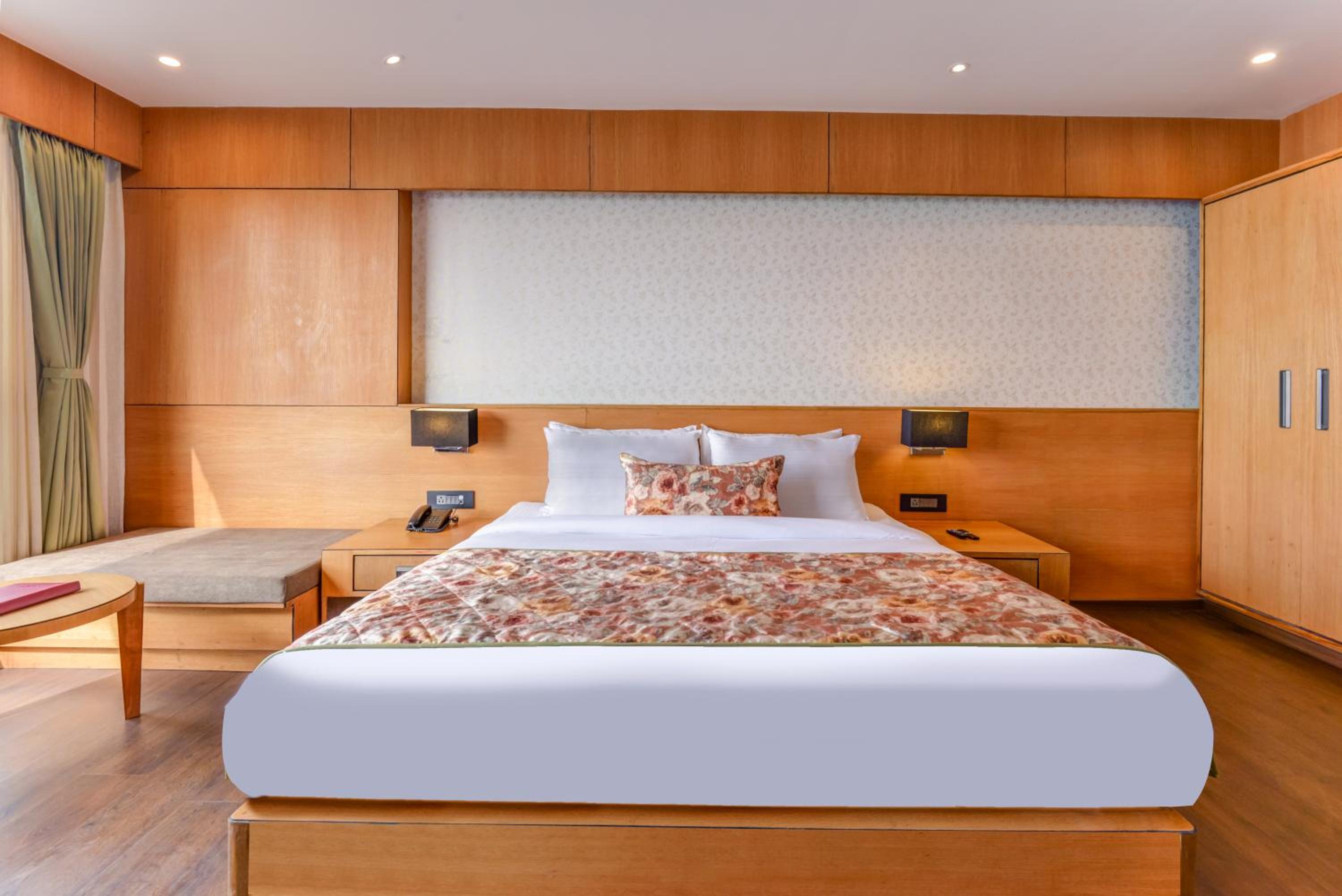Executive Suite photo 3