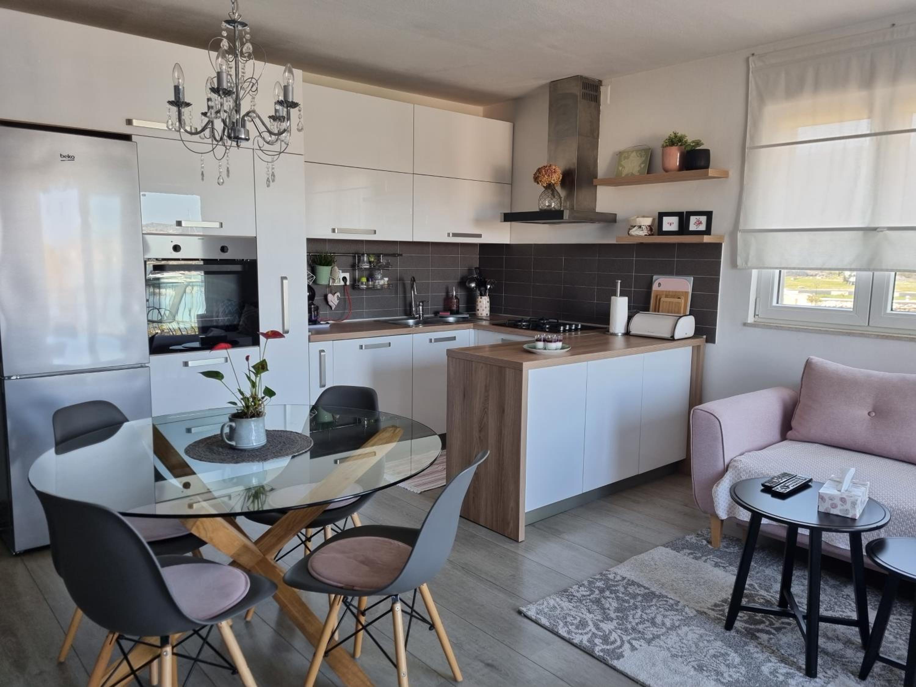 One-Bedroom Apartment with Terrace and Sea View photo 2