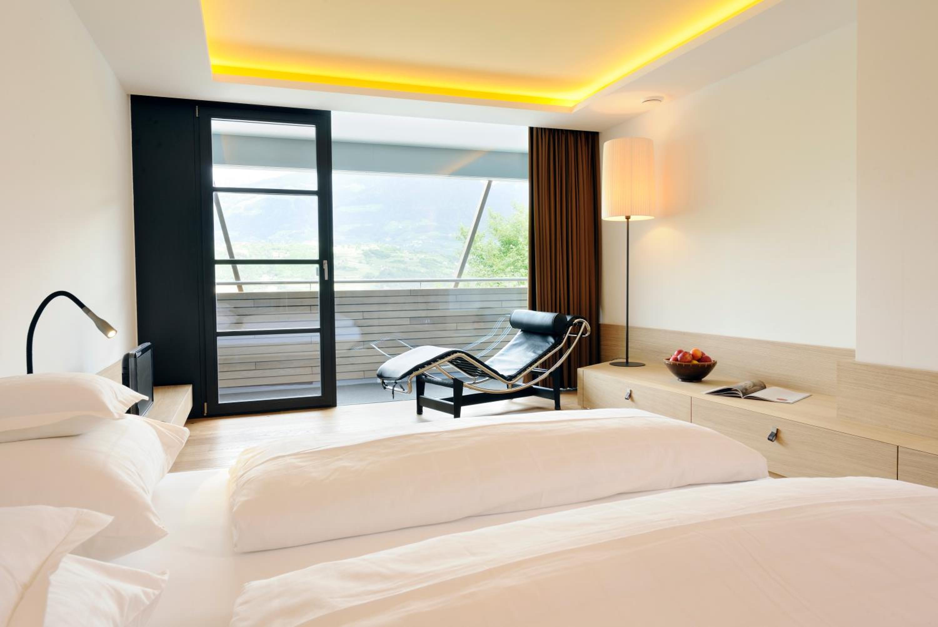 Double Room with Balcony - Photo 2