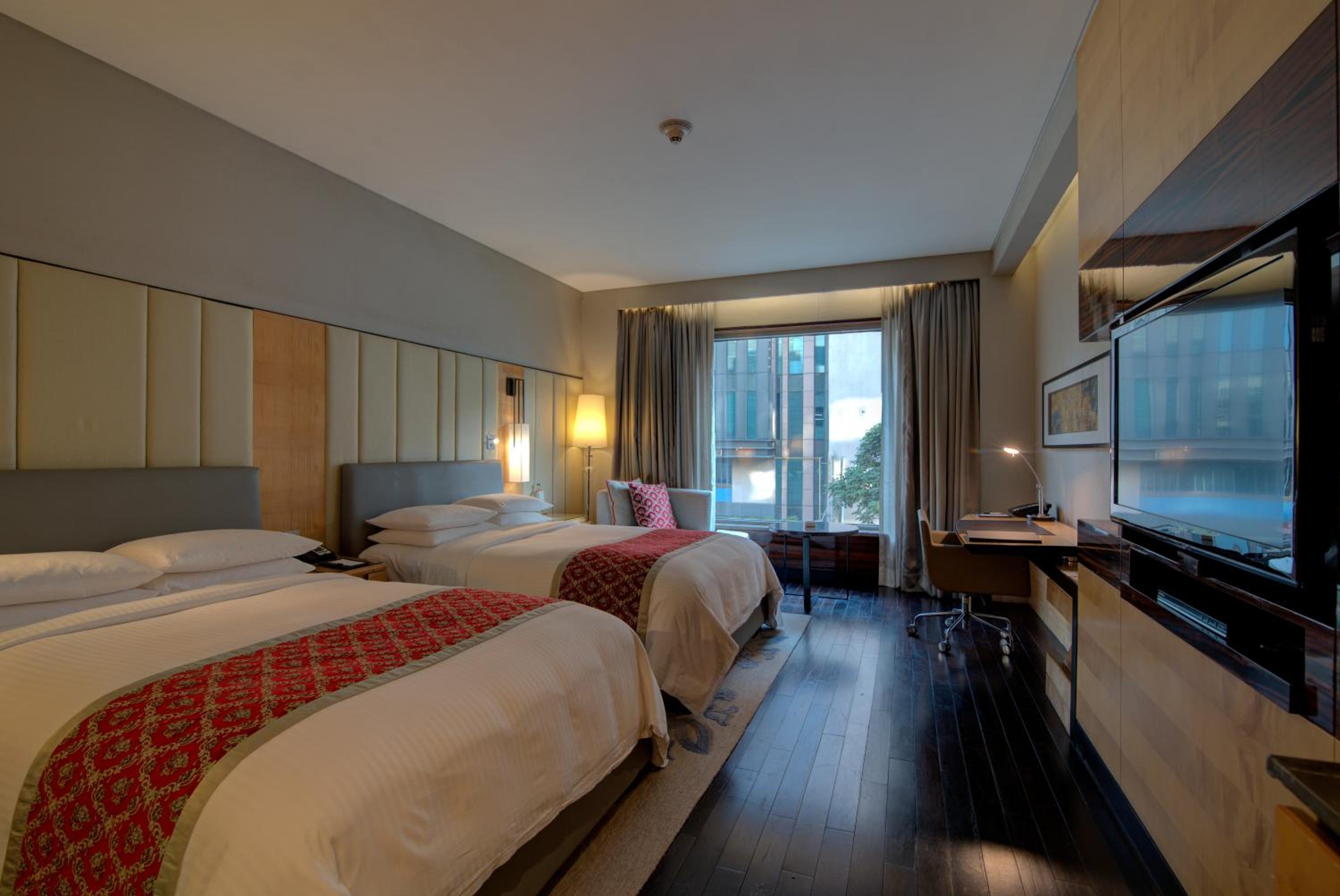 Deluxe Guest room 2 Double thumbnail 5