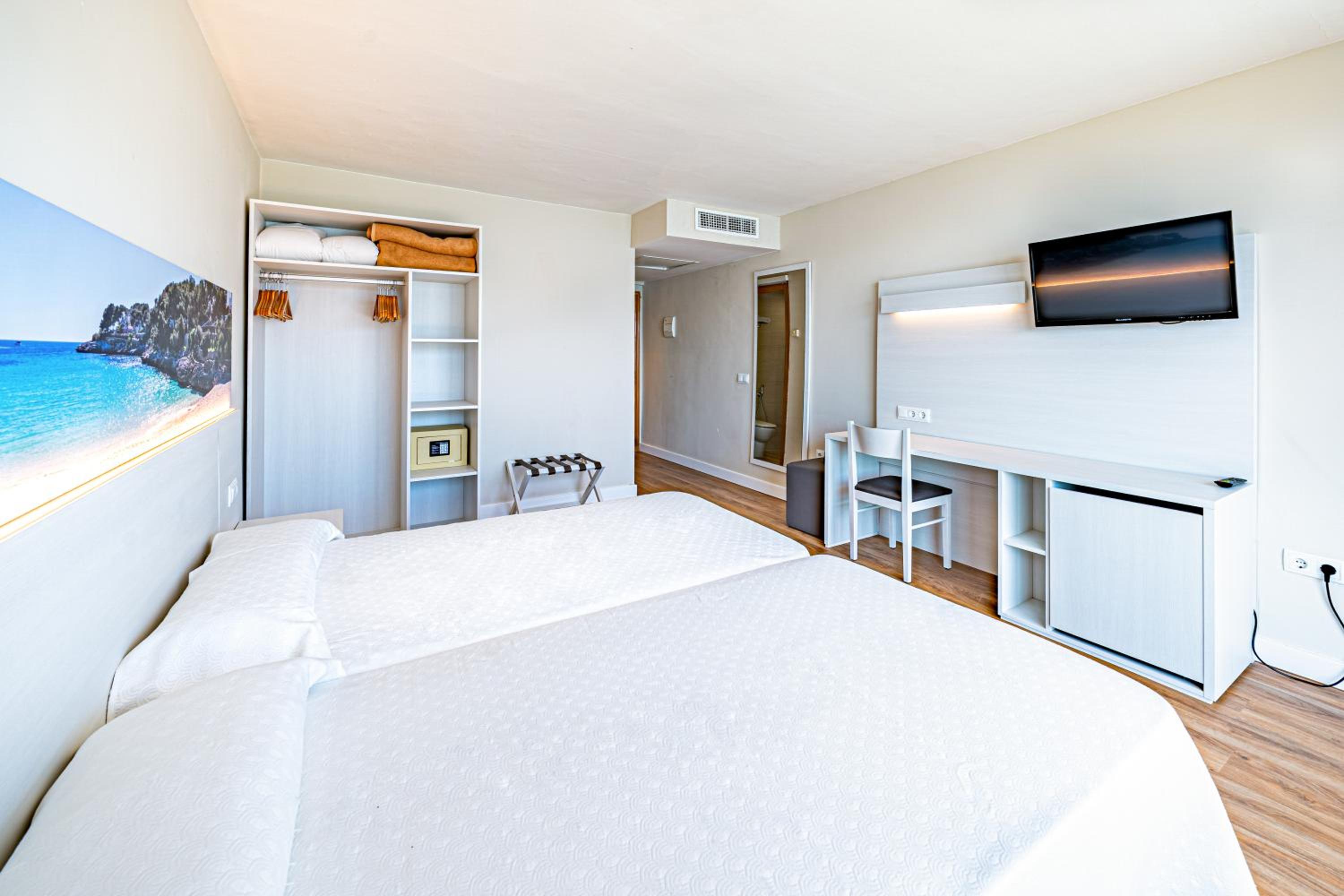 Sky Room with Terrace and Sea View
