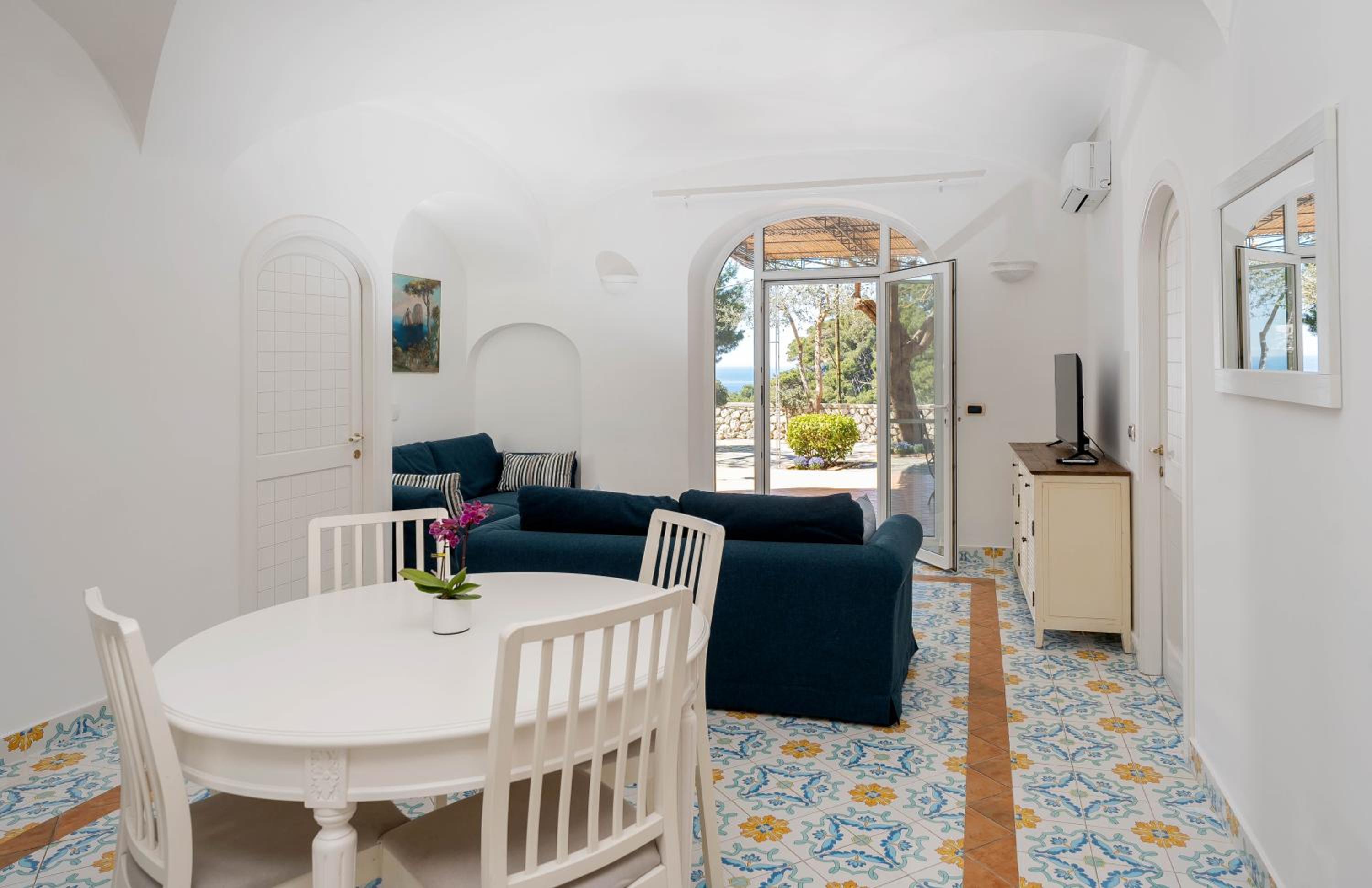 Superior Apartment with Terrace photo 2