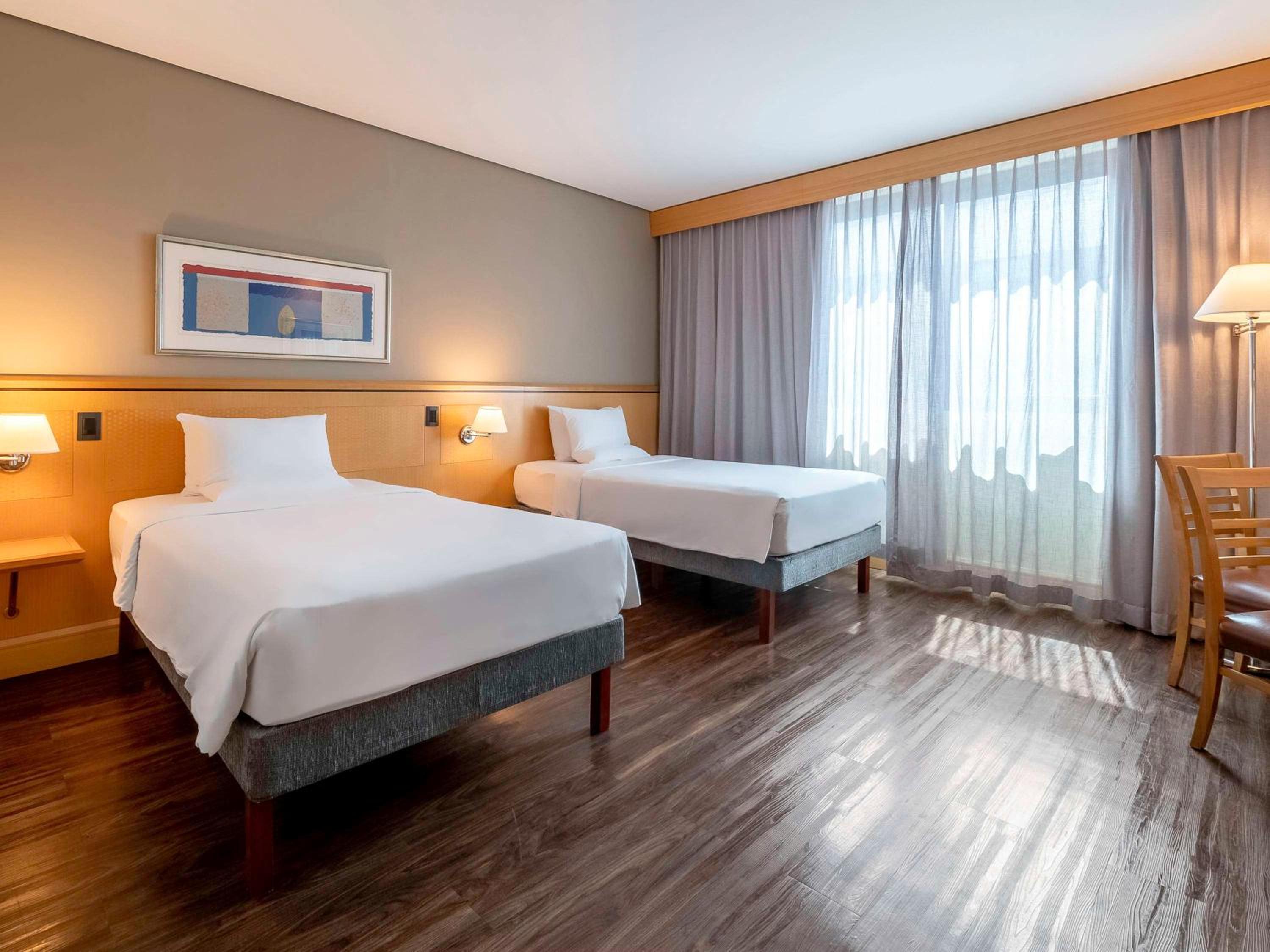 Standard Twin Room - Photo 1